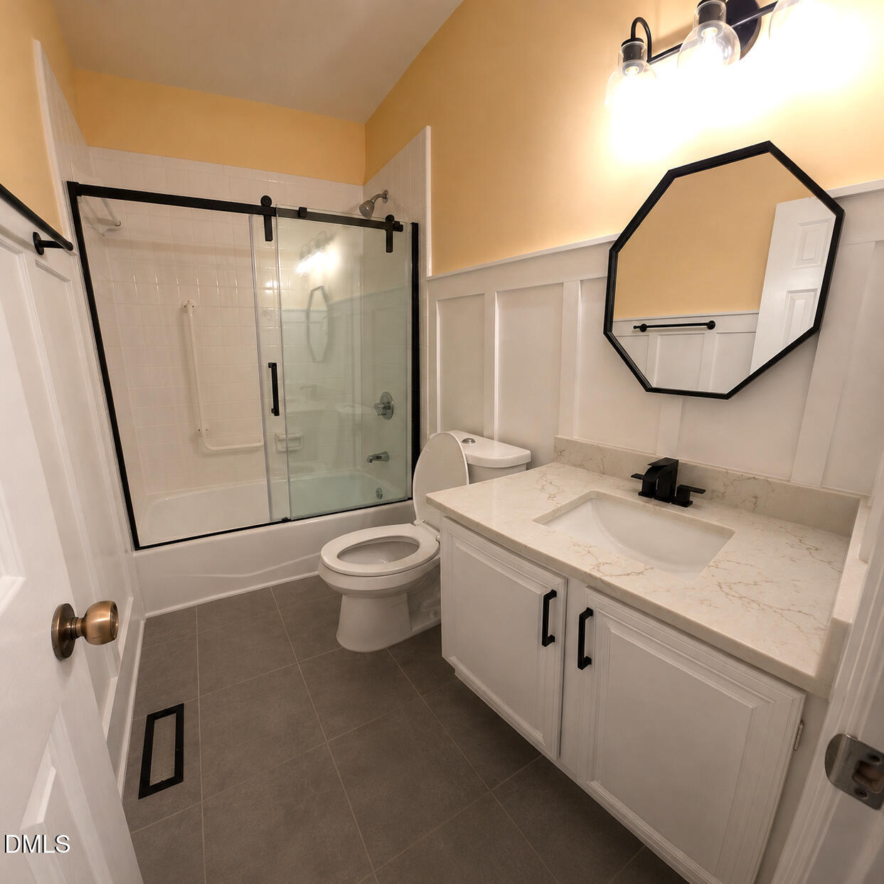 106 Montrose Drive Property Photo 19