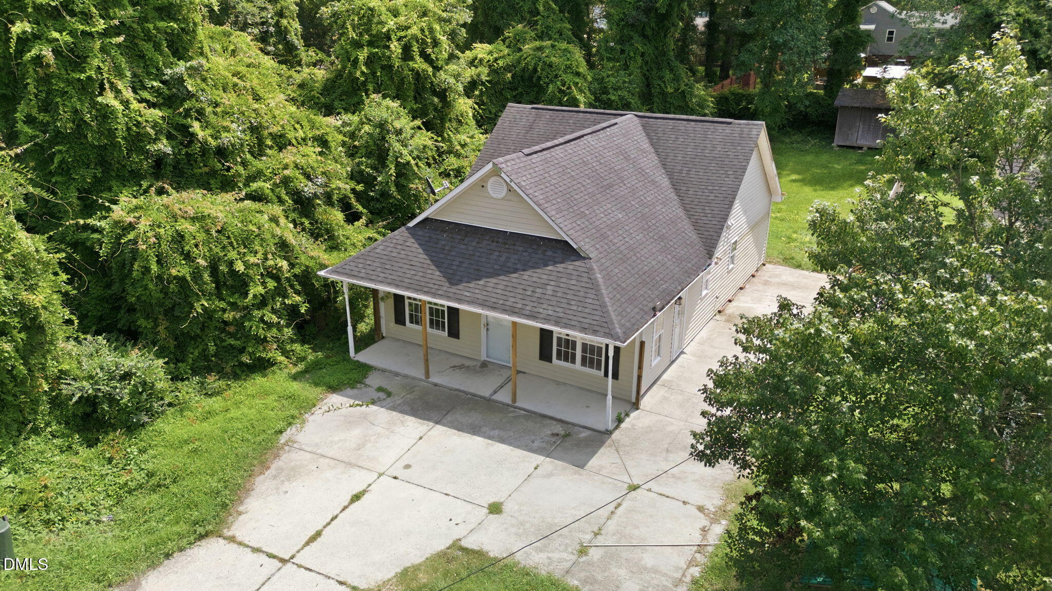 806 Piper Street Property Photo 4
