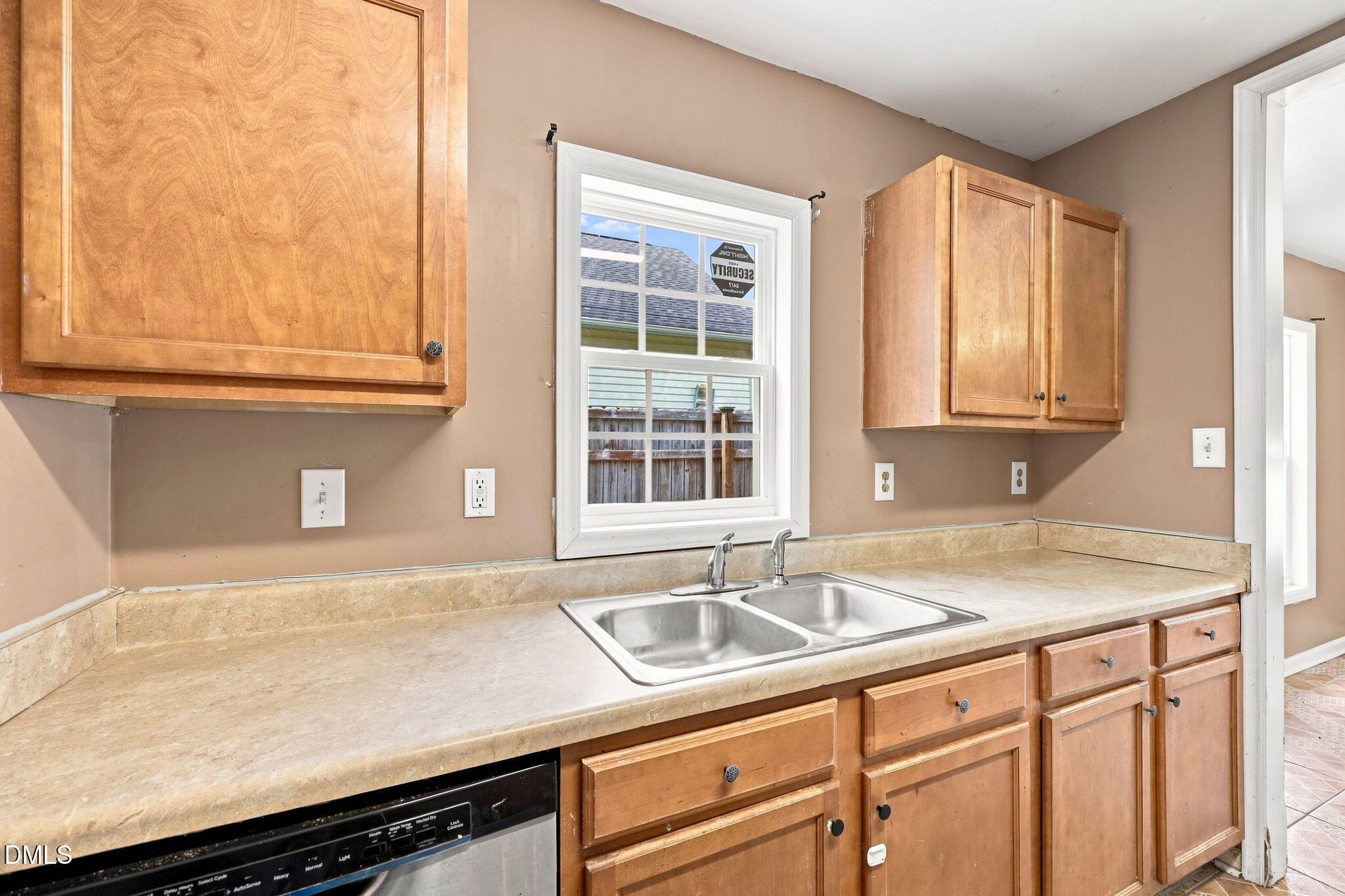 806 Piper Street Property Photo 17