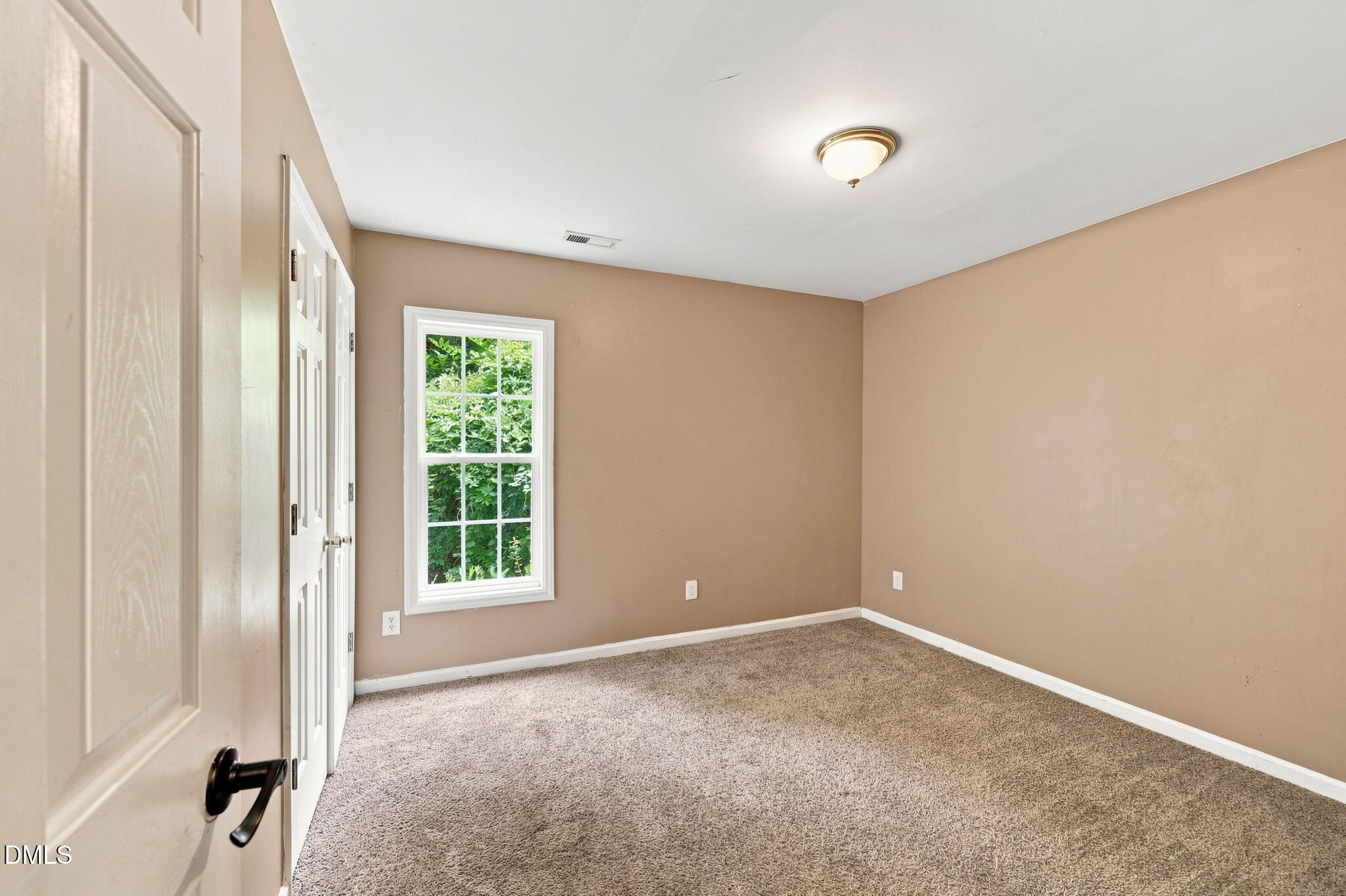 806 Piper Street Property Photo 23