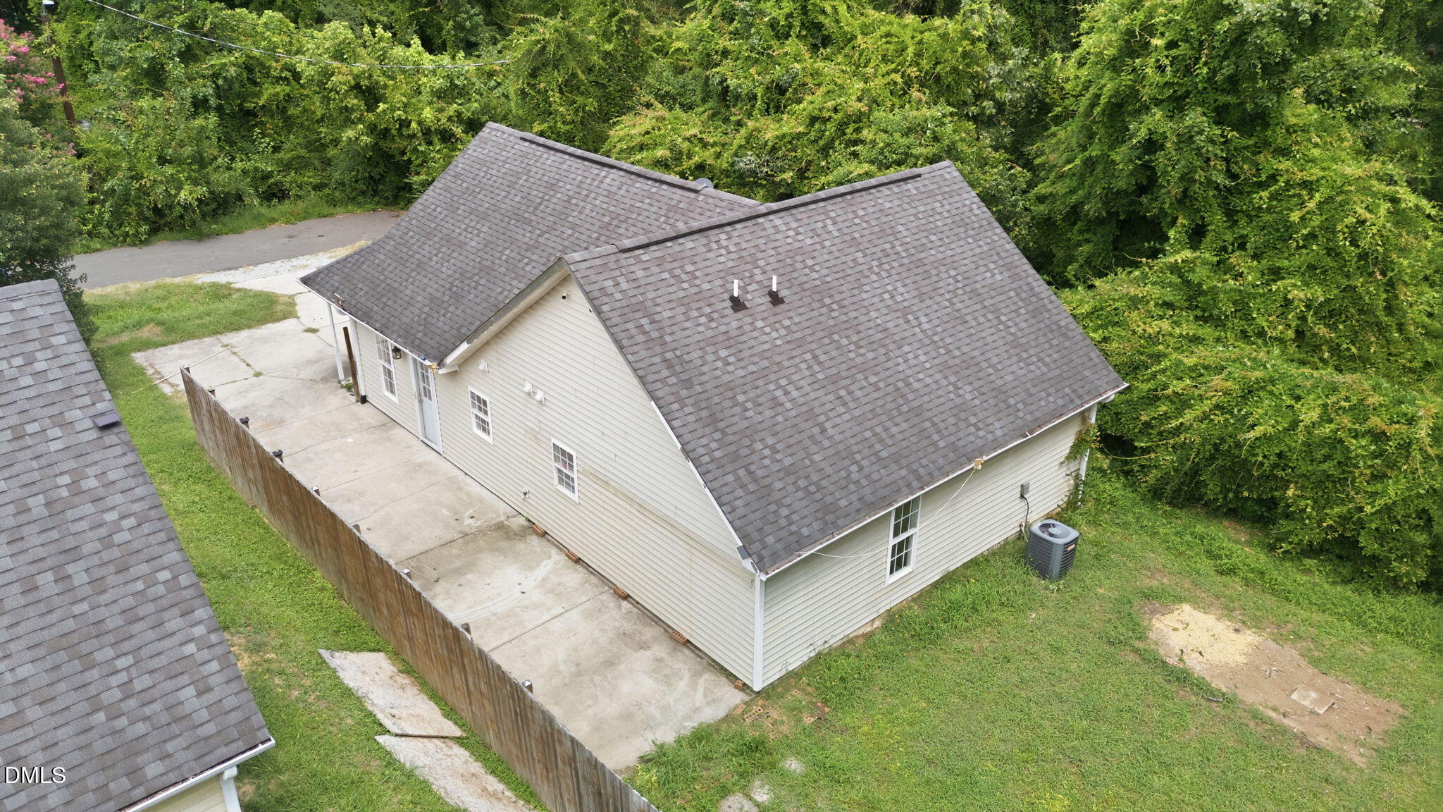 806 Piper Street Property Photo 31
