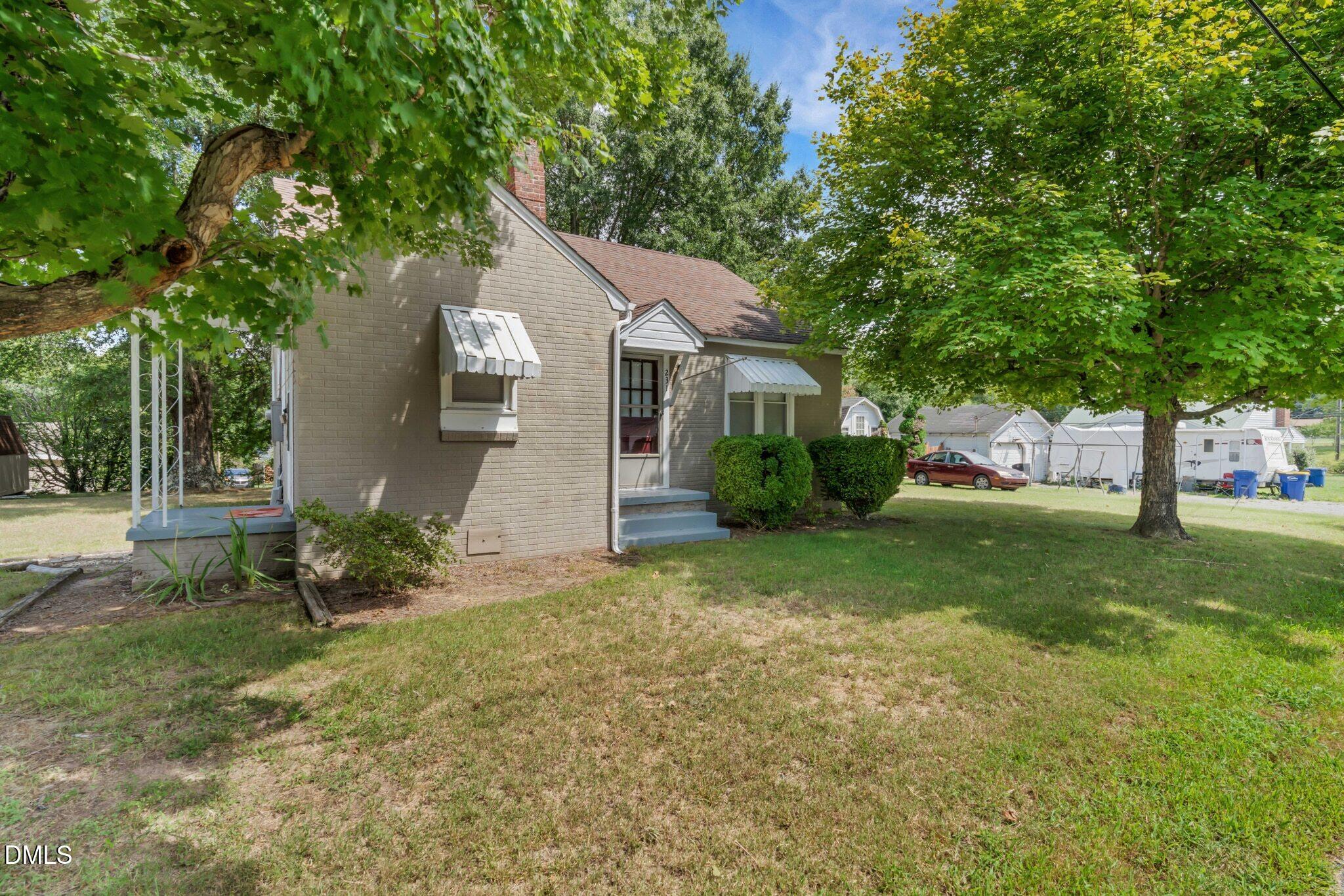 231 Miller Street Property Photo 3