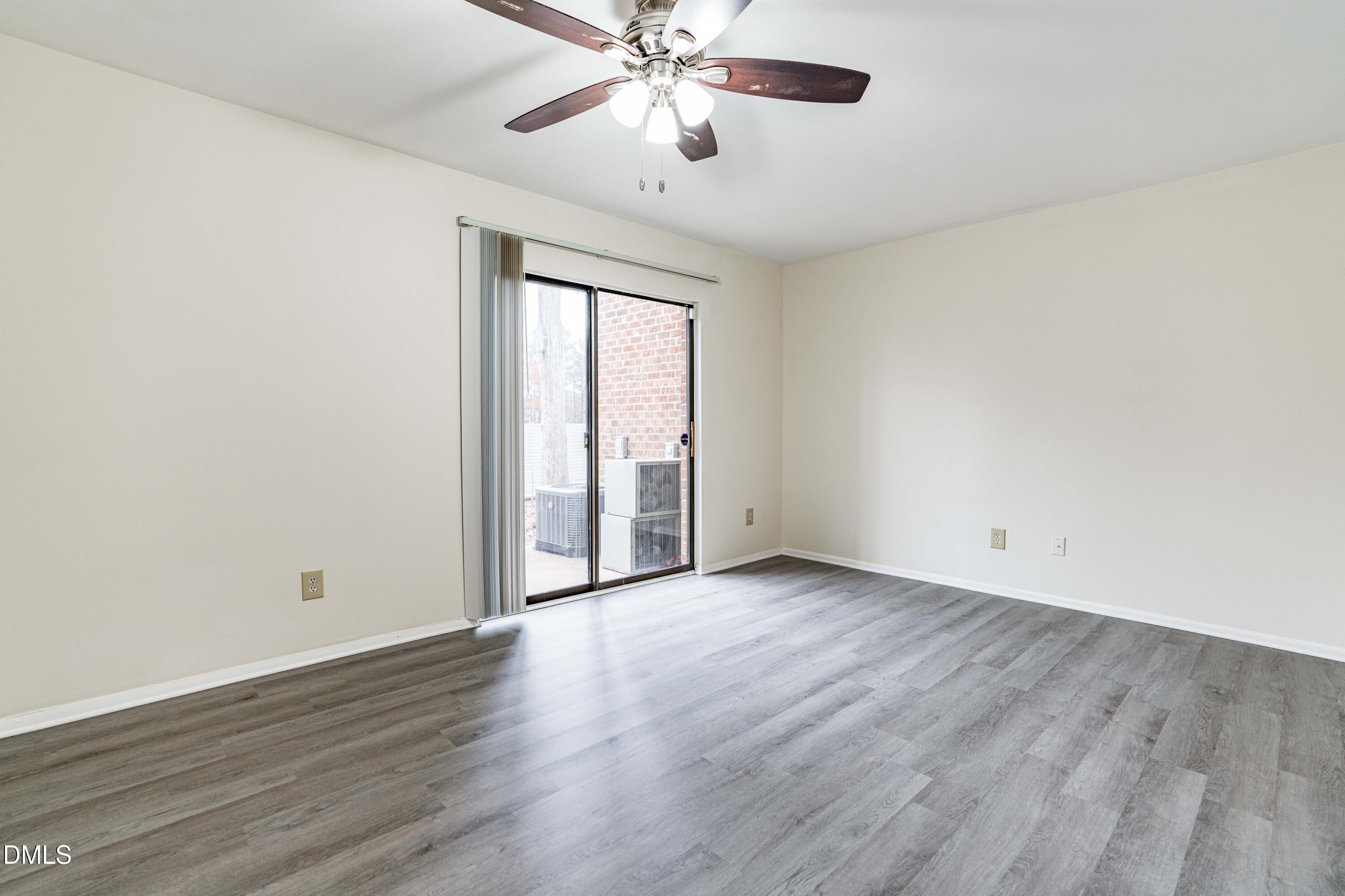 1232 Teakwood Place Property Photo 10