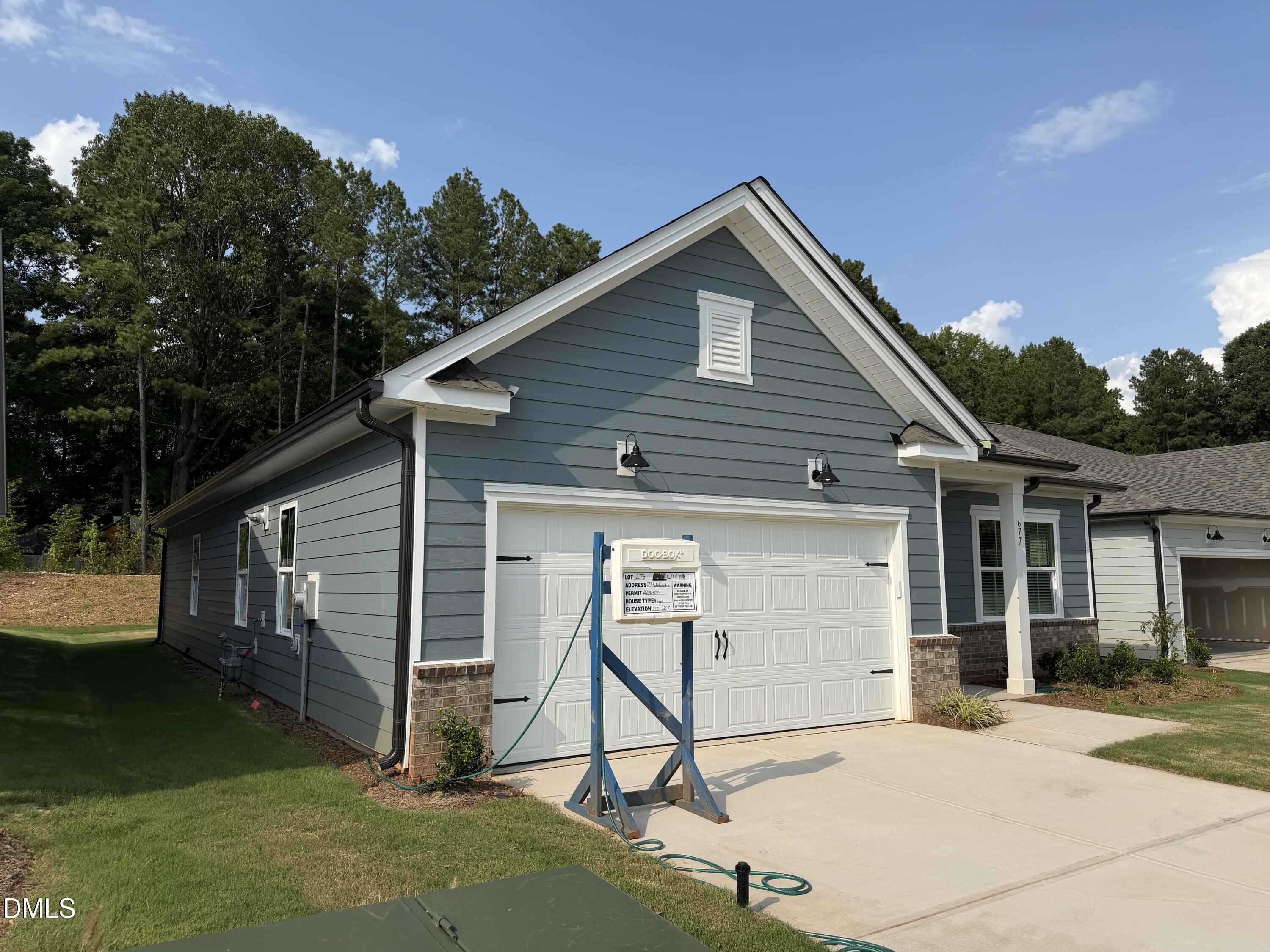 677 Fosterton Cottage Way Property Photo 2