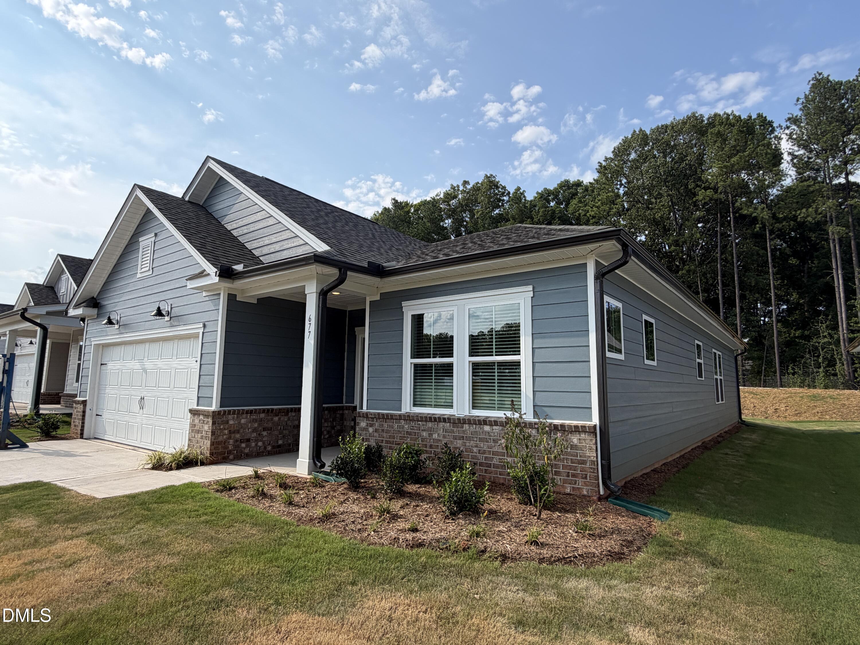 677 Fosterton Cottage Way Property Photo 3