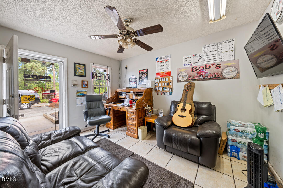 921 Midway Avenue Property Photo 10