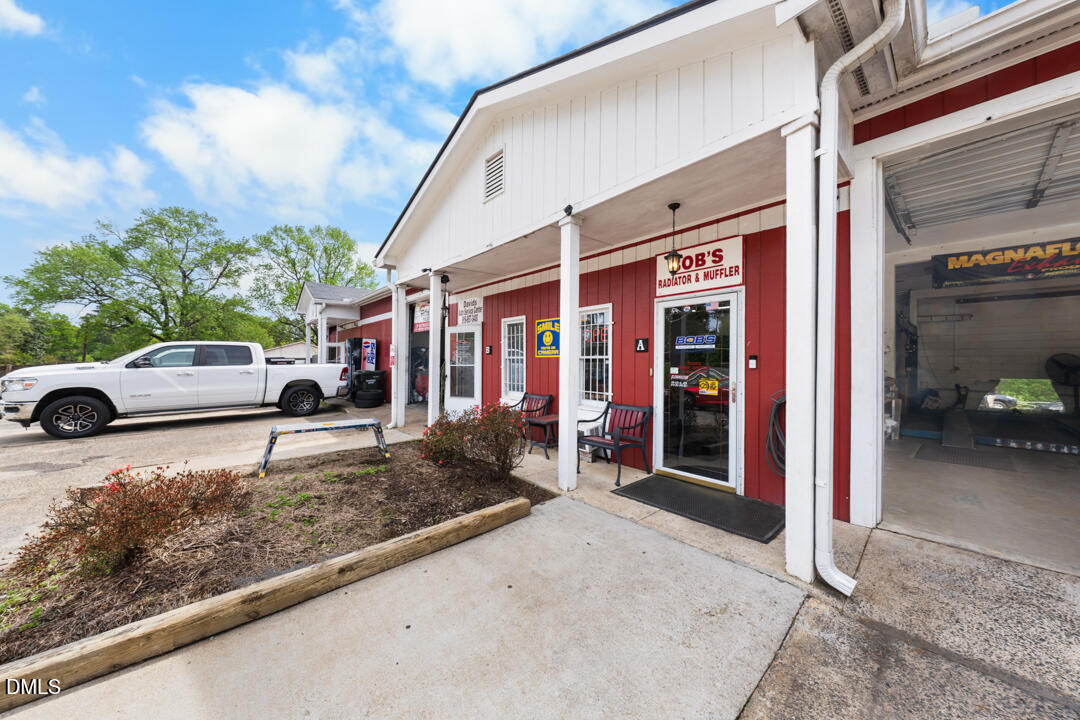921 Midway Avenue Property Photo 16