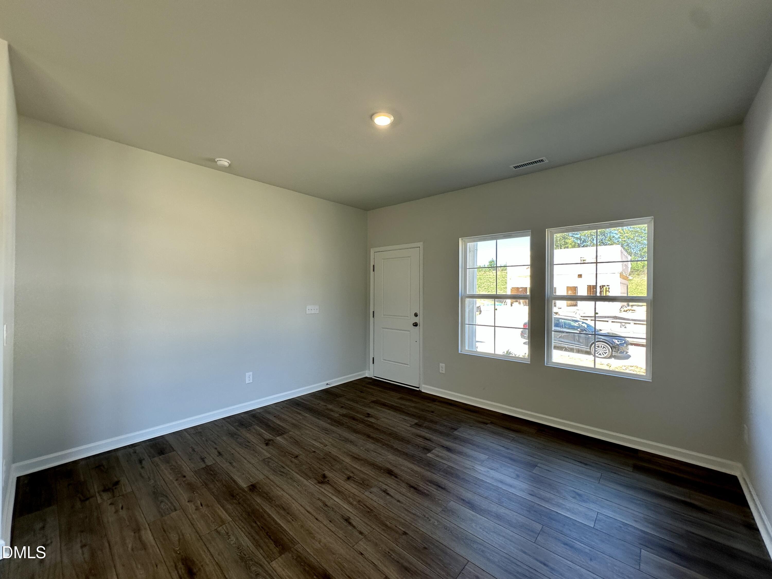 275 Buckthorn Drive Property Photo 6