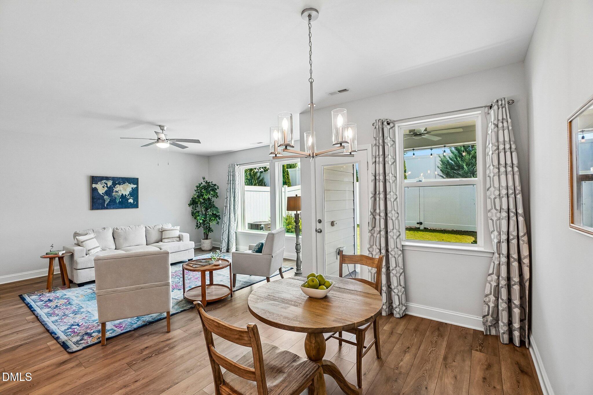 1207 Canary Pepper Drive Property Photo 5
