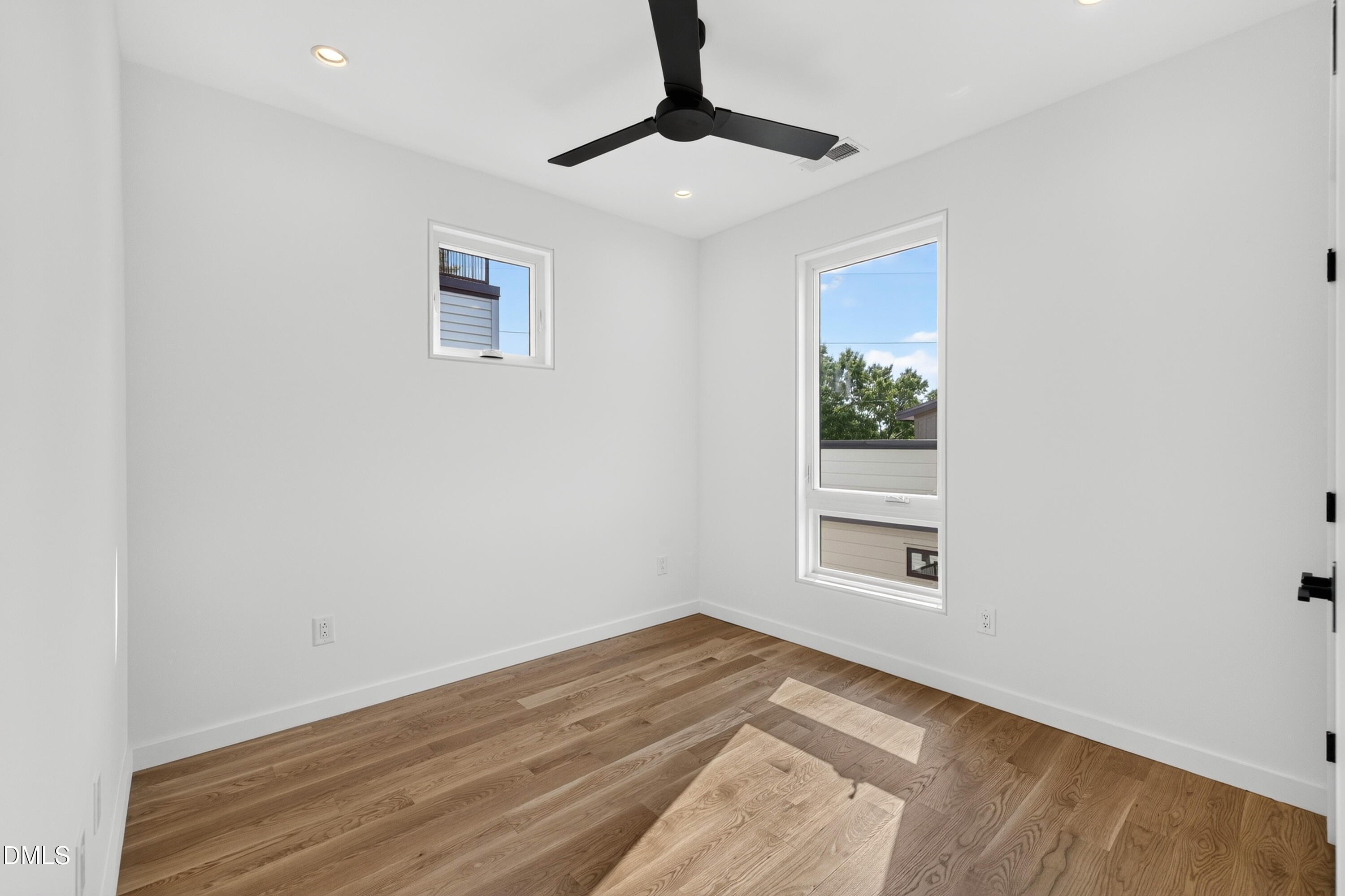 301.5 Bickett Boulevard Property Photo 25