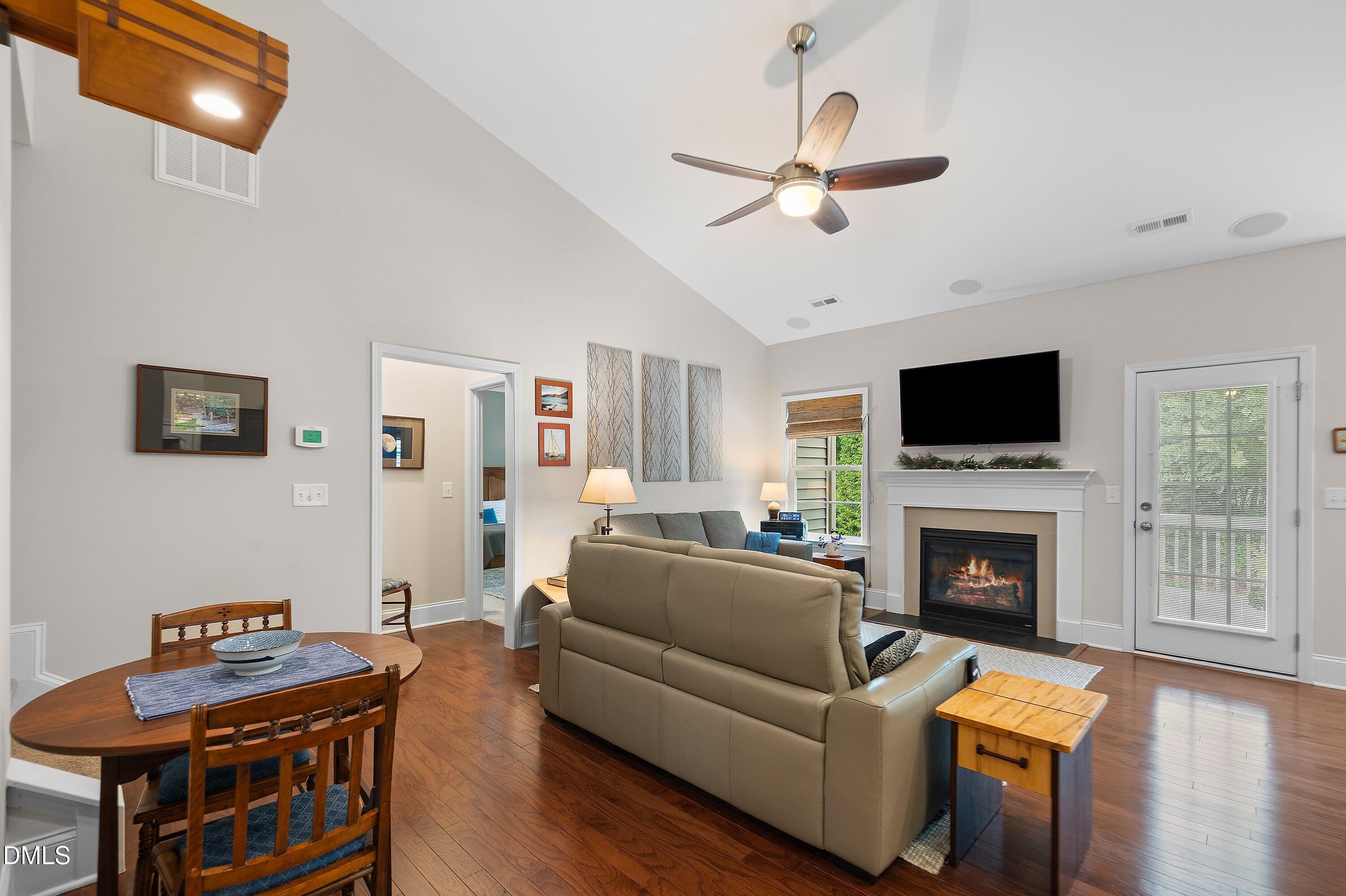 613 Minerva Dale Drive Property Photo 11