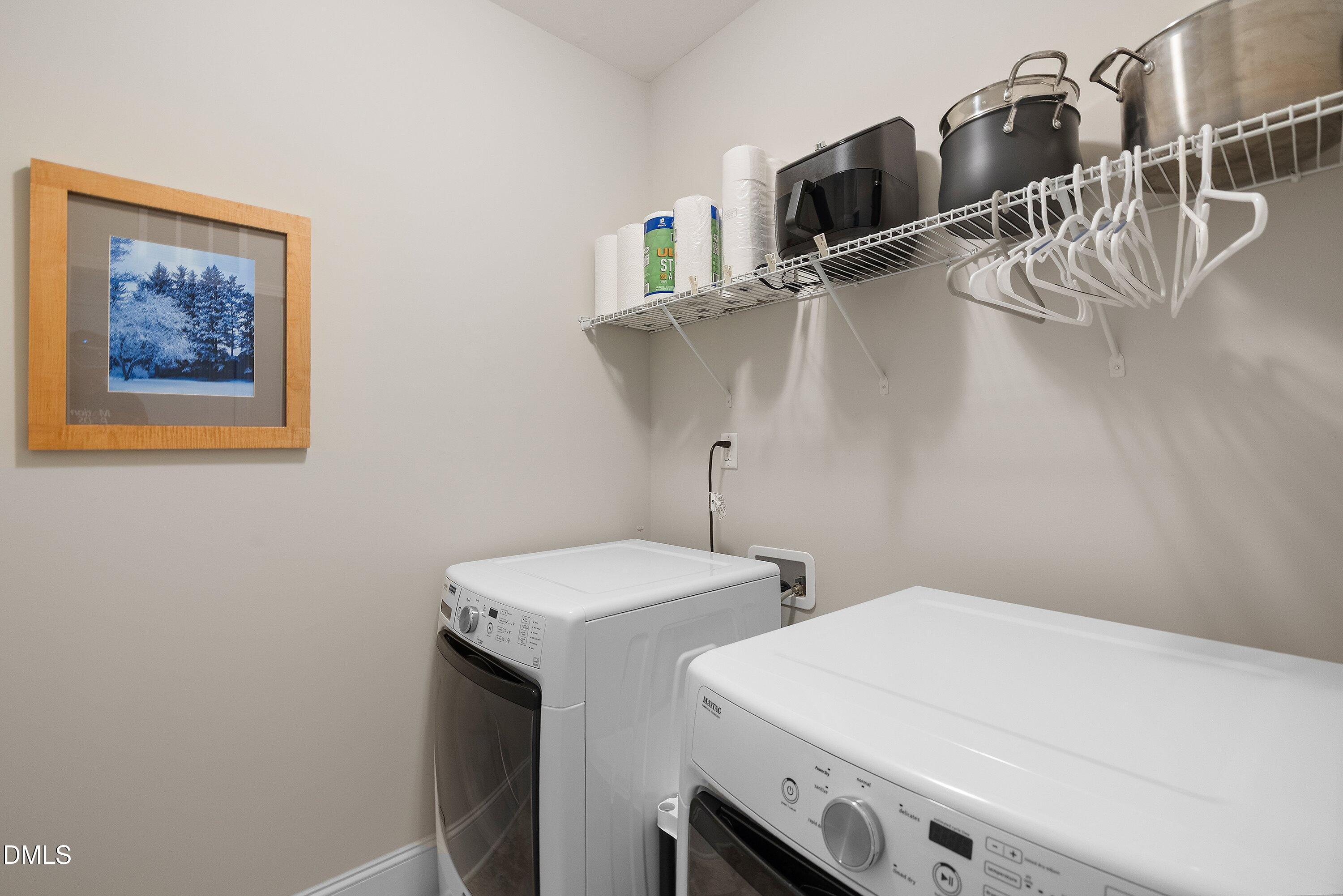 613 Minerva Dale Drive Property Photo 20