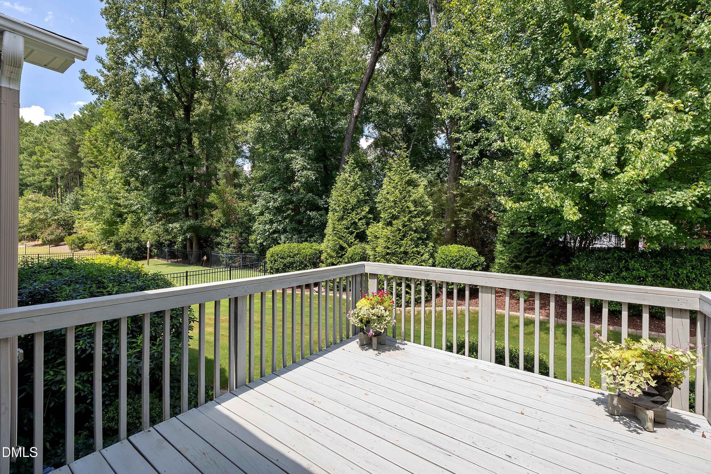 613 Minerva Dale Drive Property Photo 25