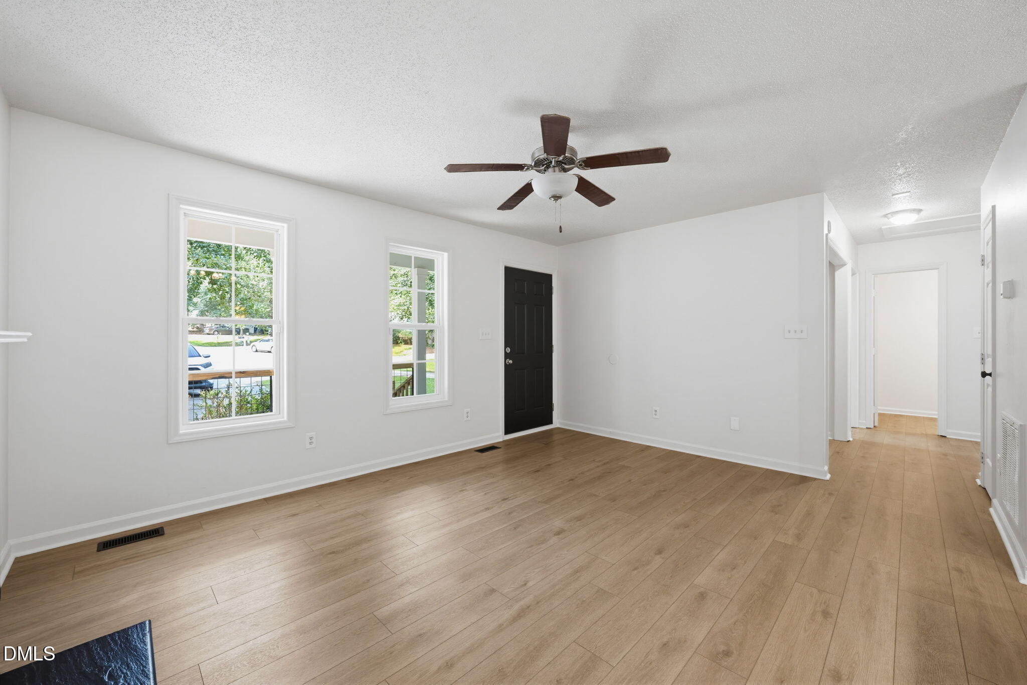 1001 Spawn Place Property Photo 7