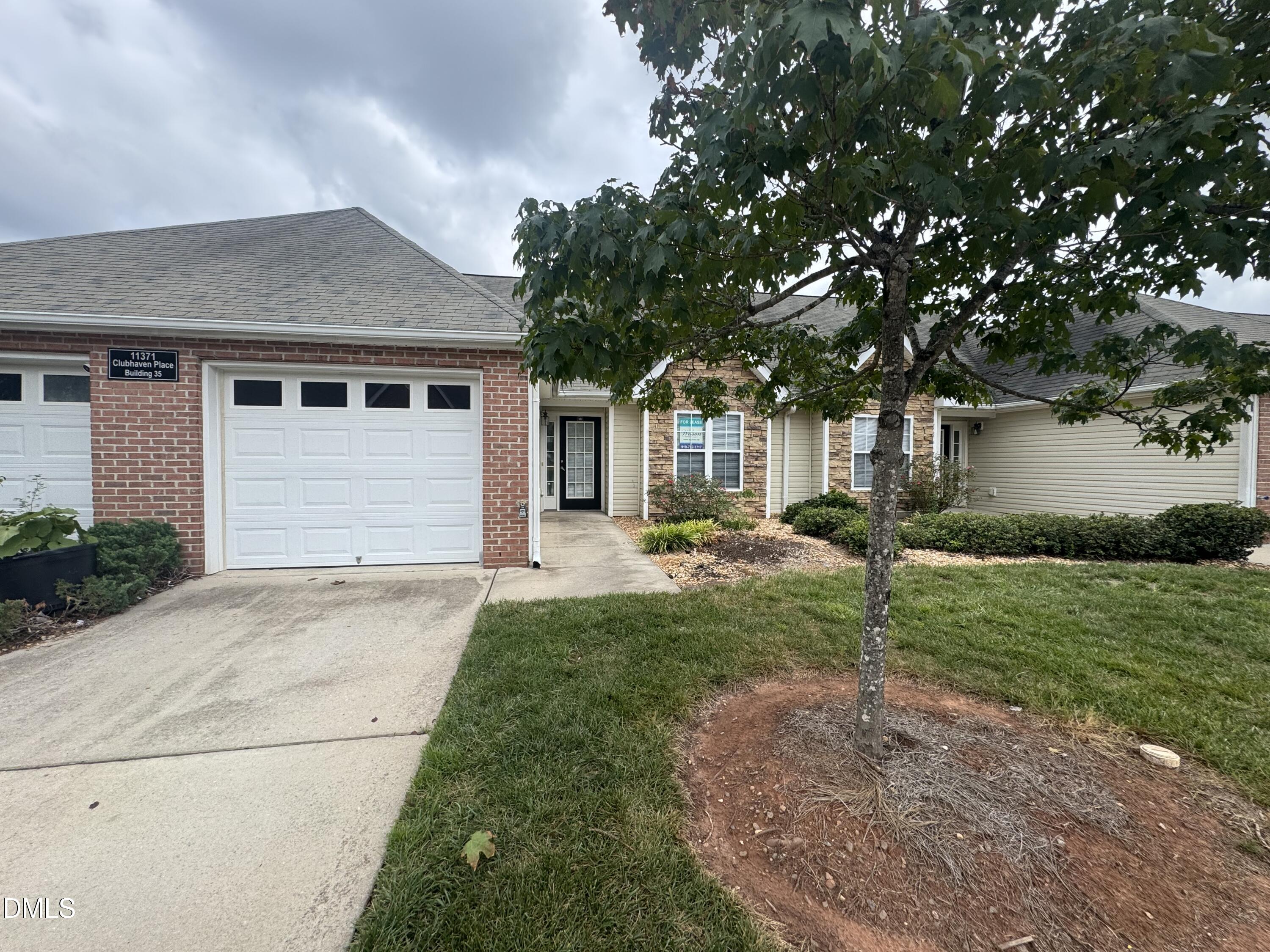 11371 Clubhaven Place Property Photo 1
