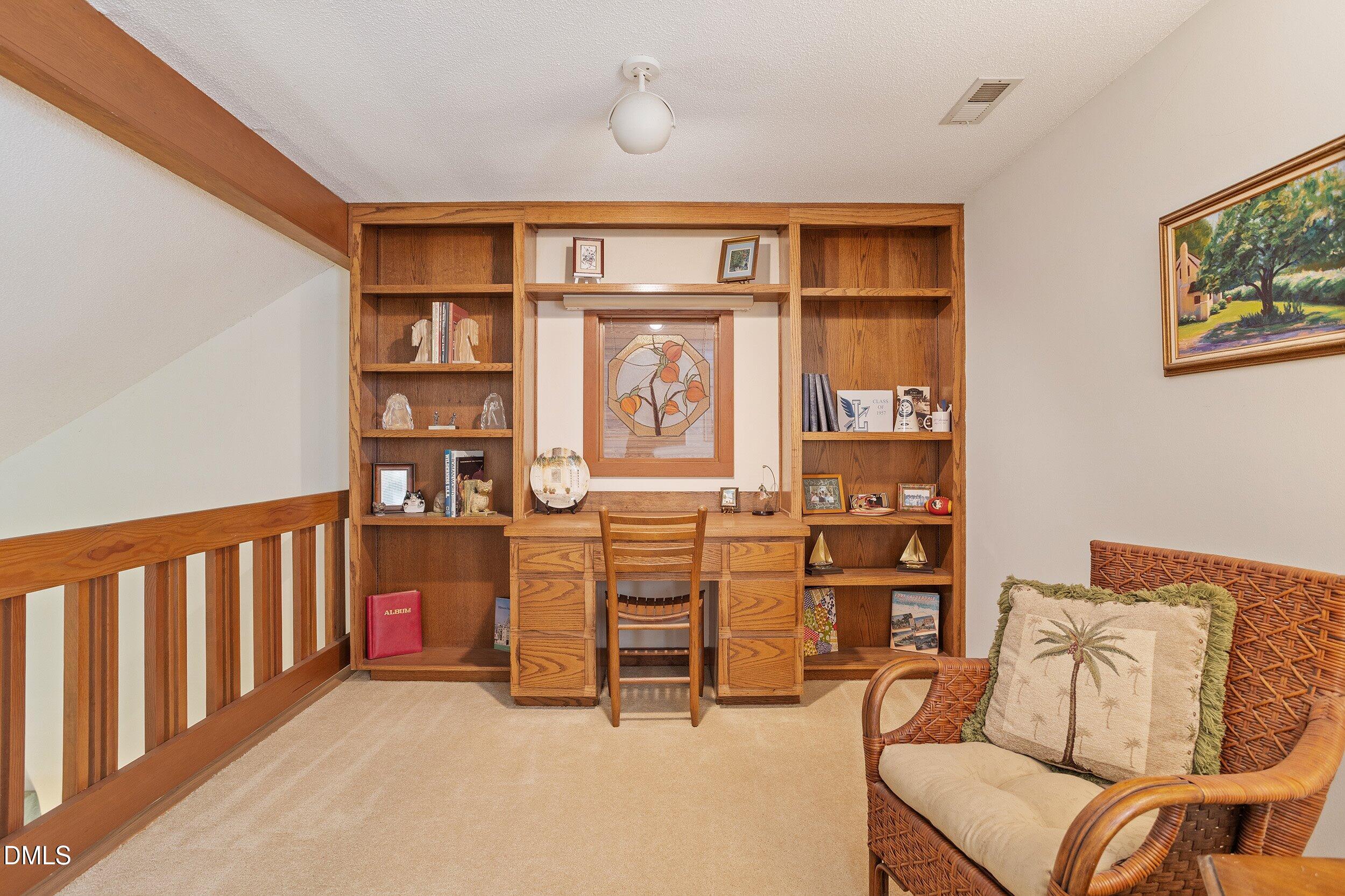 2013 Weybridge Drive Property Photo 11