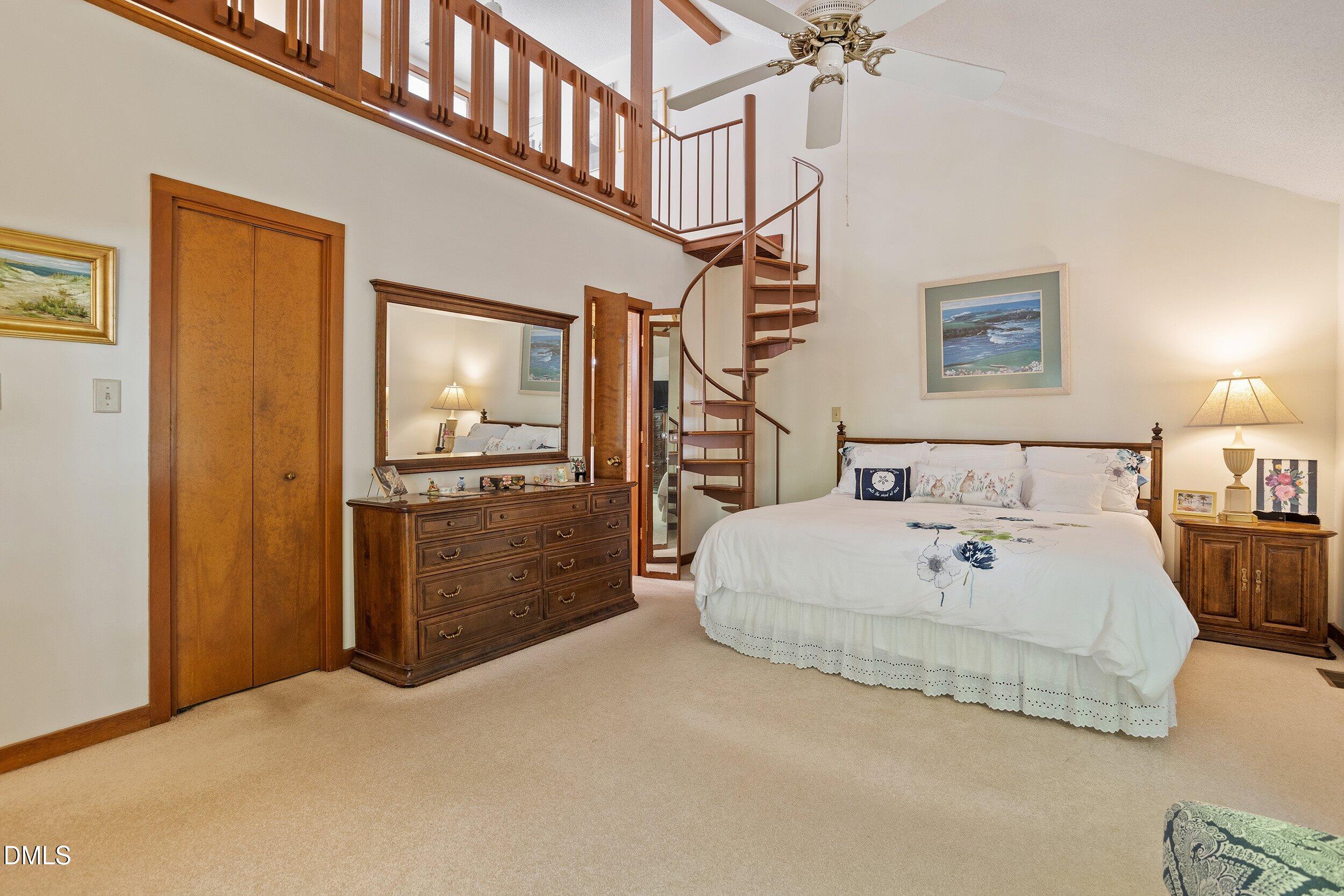 2013 Weybridge Drive Property Photo 13