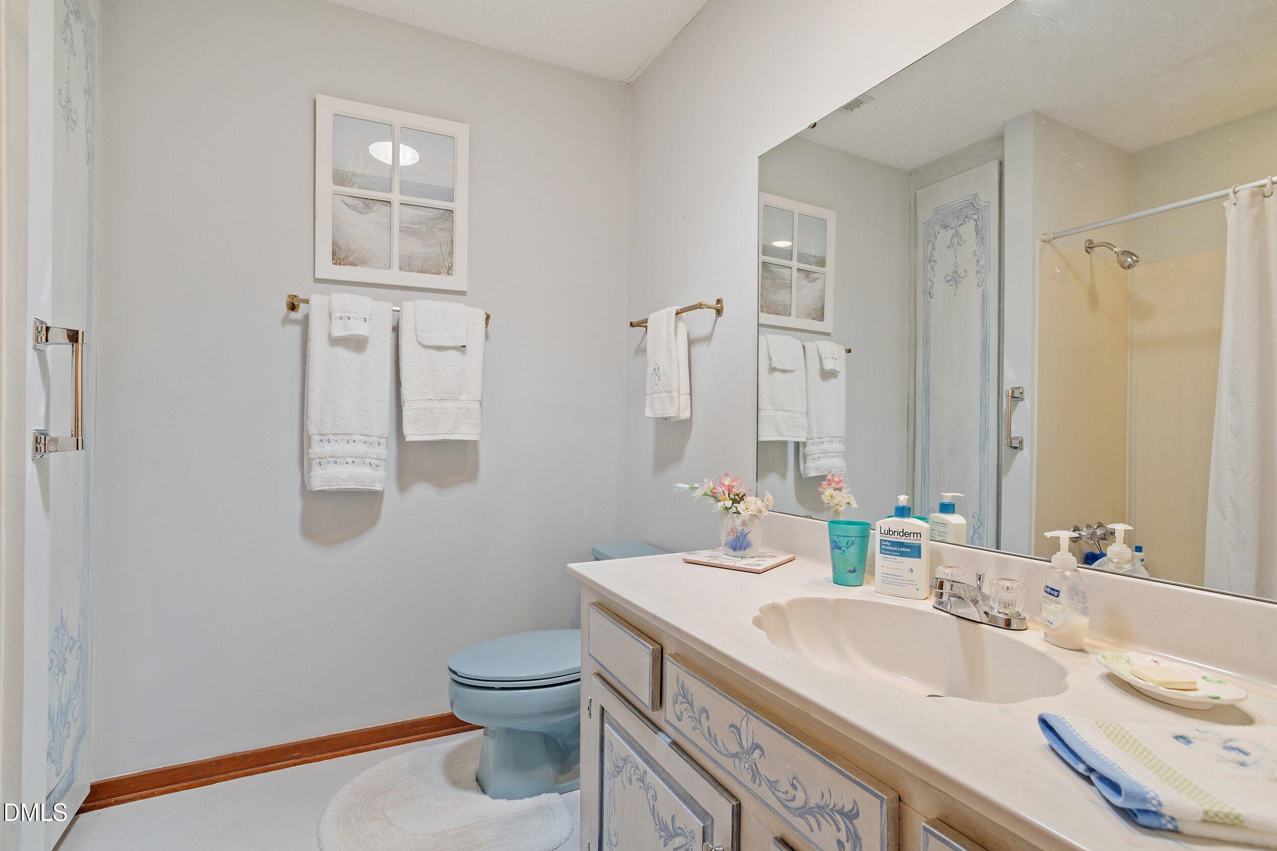 2013 Weybridge Drive Property Photo 17