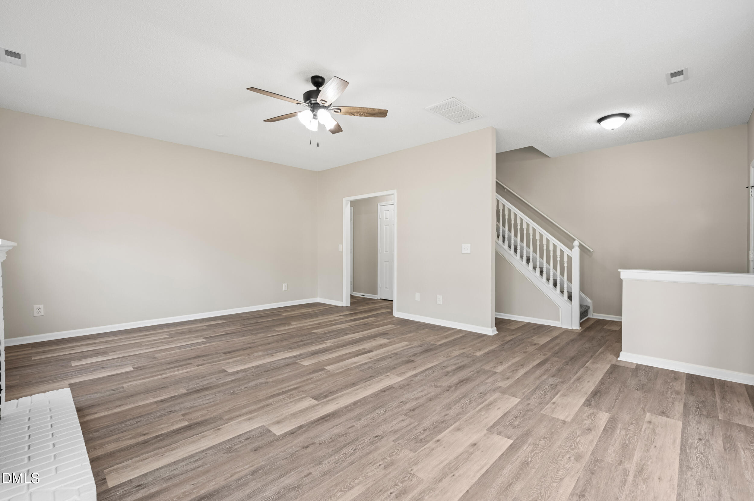 4650 Vendue Range Drive Property Photo 8