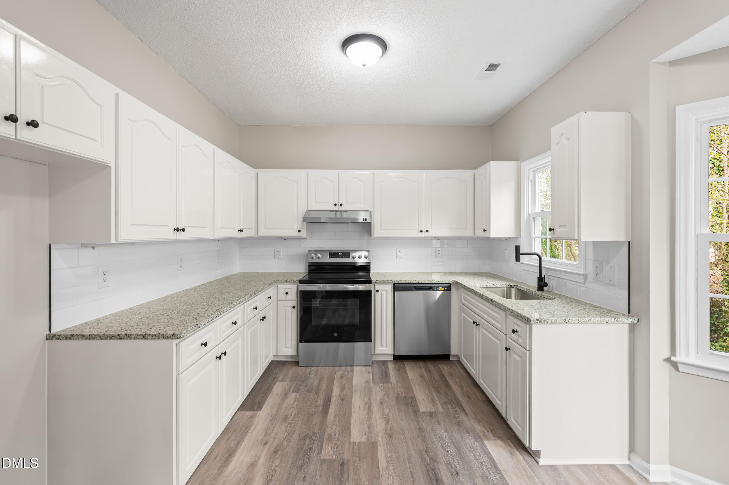4650 Vendue Range Drive Property Photo 14