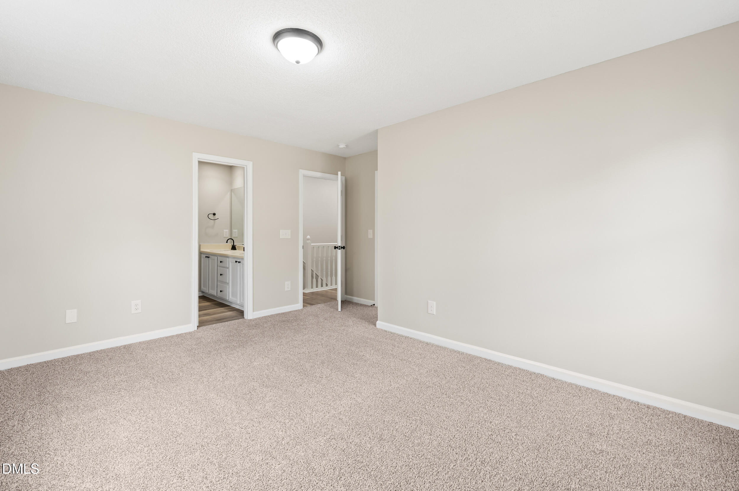 4650 Vendue Range Drive Property Photo 19
