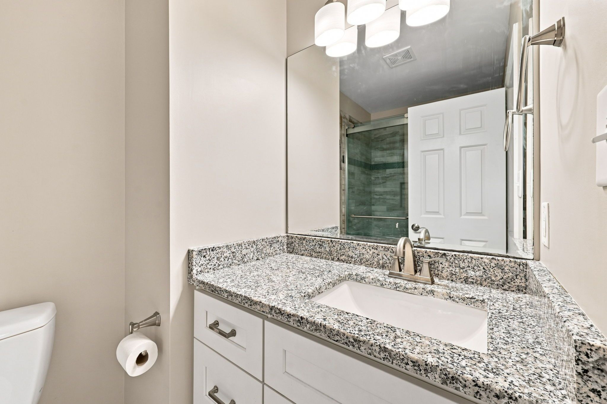114 Forest Oaks Drive Property Photo 13