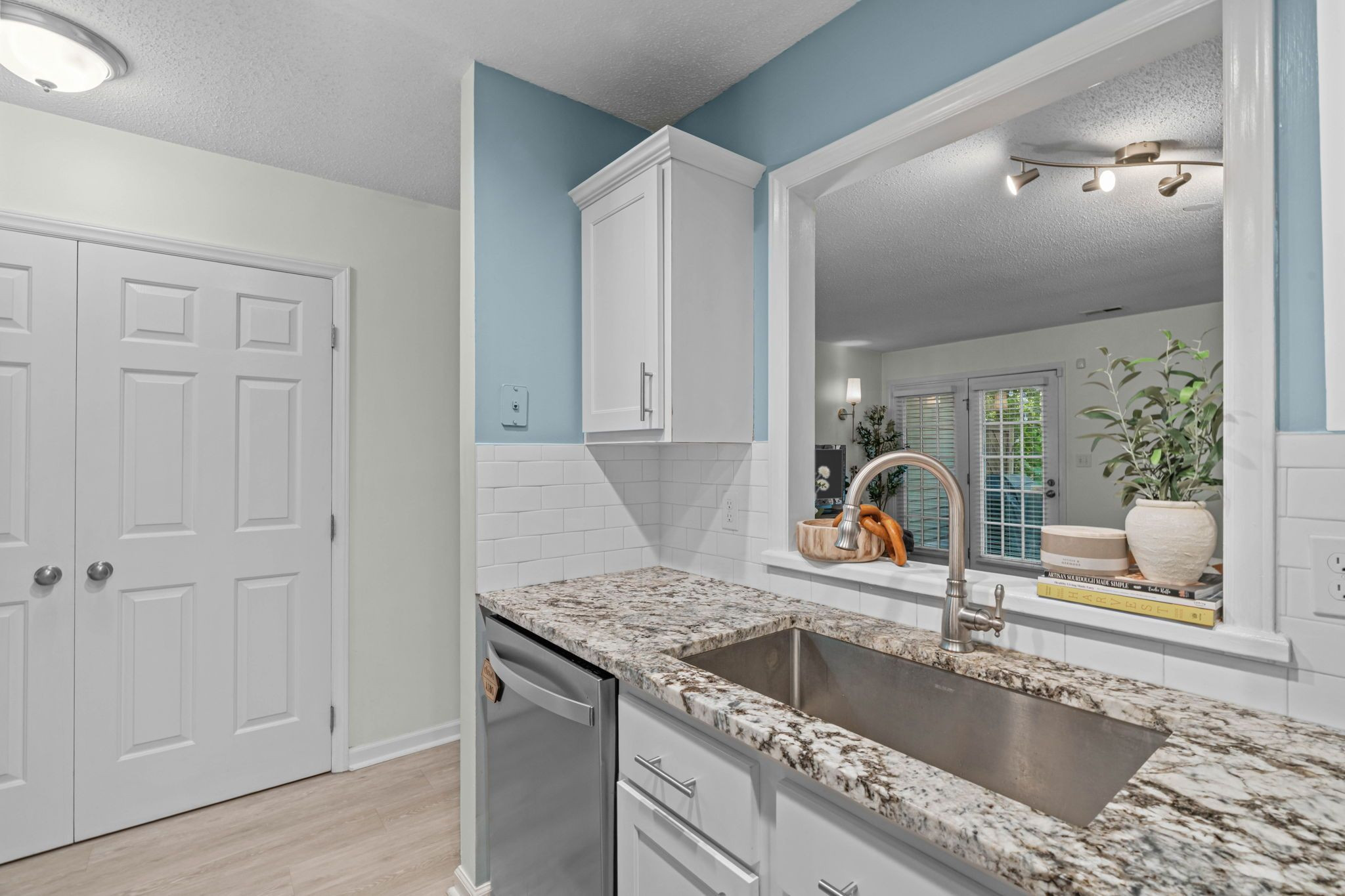75 Forest Oaks Drive Property Photo 8
