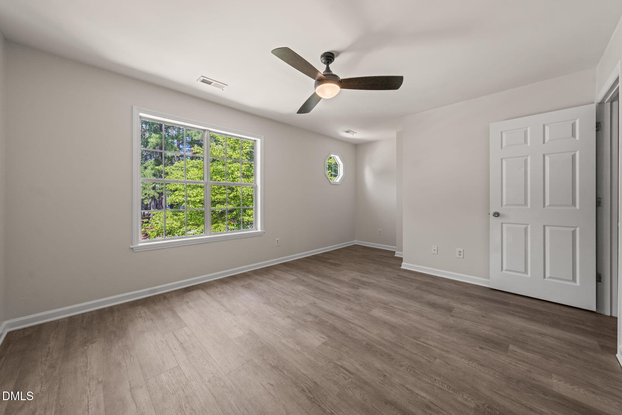 5551 Fieldcross Court Property Photo 15