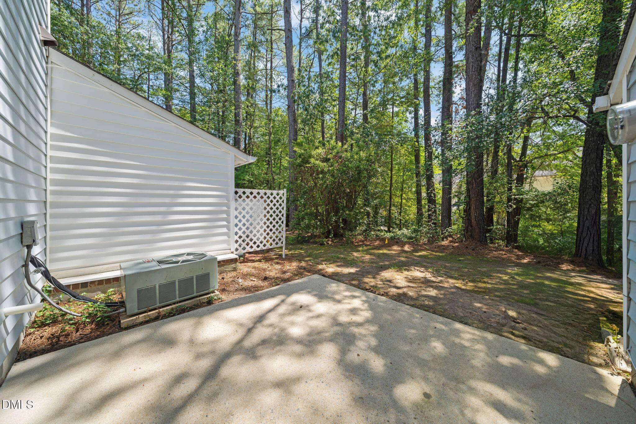 5551 Fieldcross Court Property Photo 20