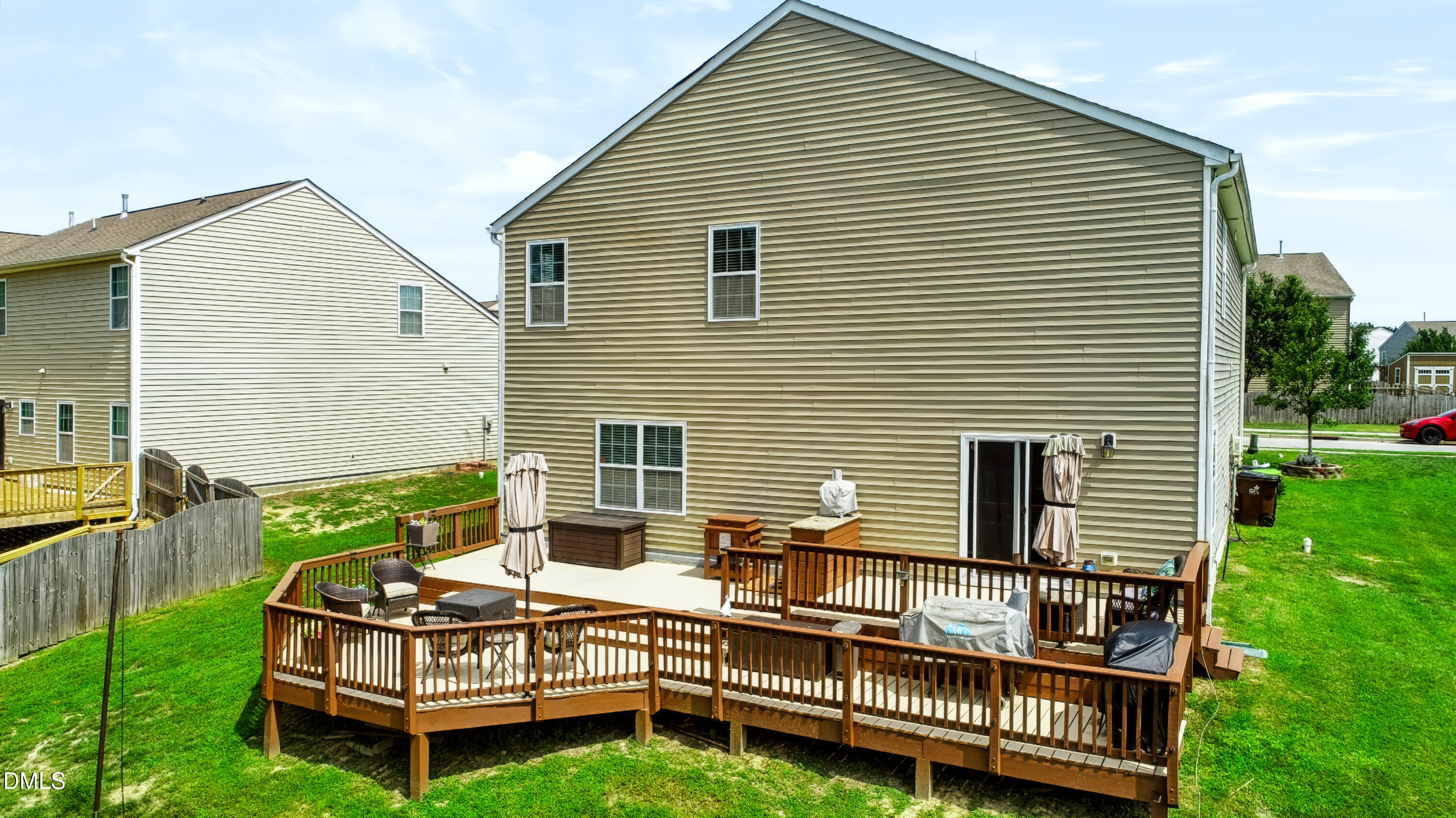 6617 Osprey Landing Drive Property Photo 2