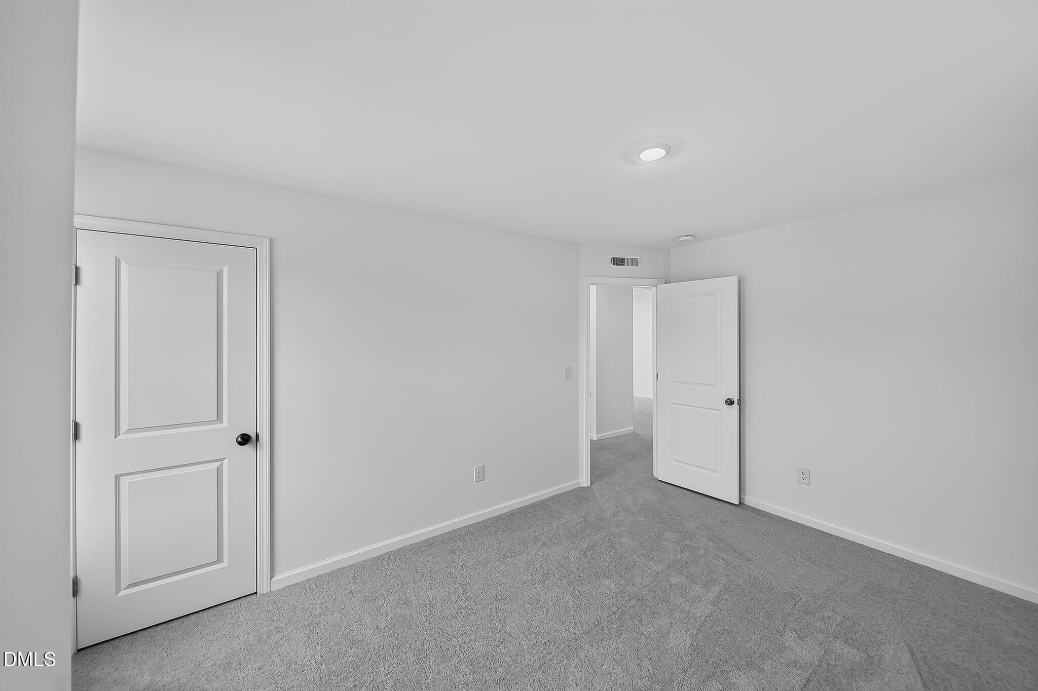 5304 Cayden Cove Drive Property Photo 12