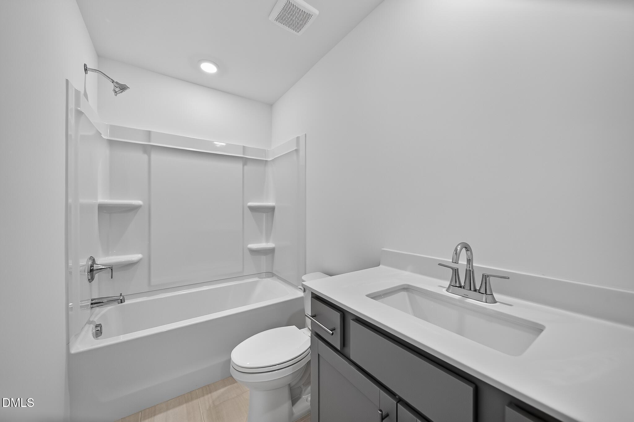 5304 Cayden Cove Drive Property Photo 16