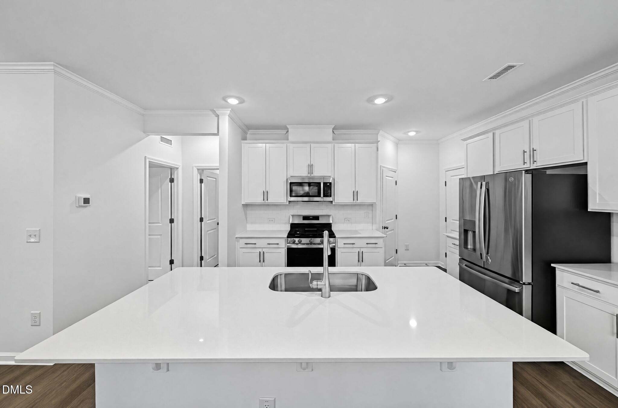 5300 Cayden Cove Drive Property Photo 10