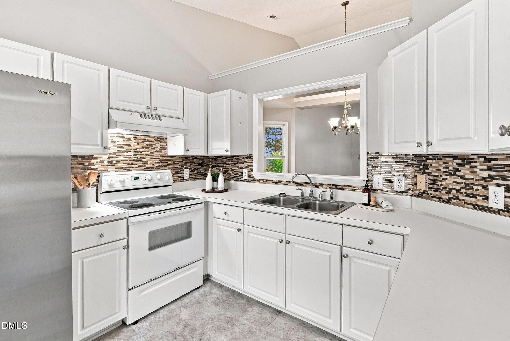 3808 Axle Lane Property Photo 6