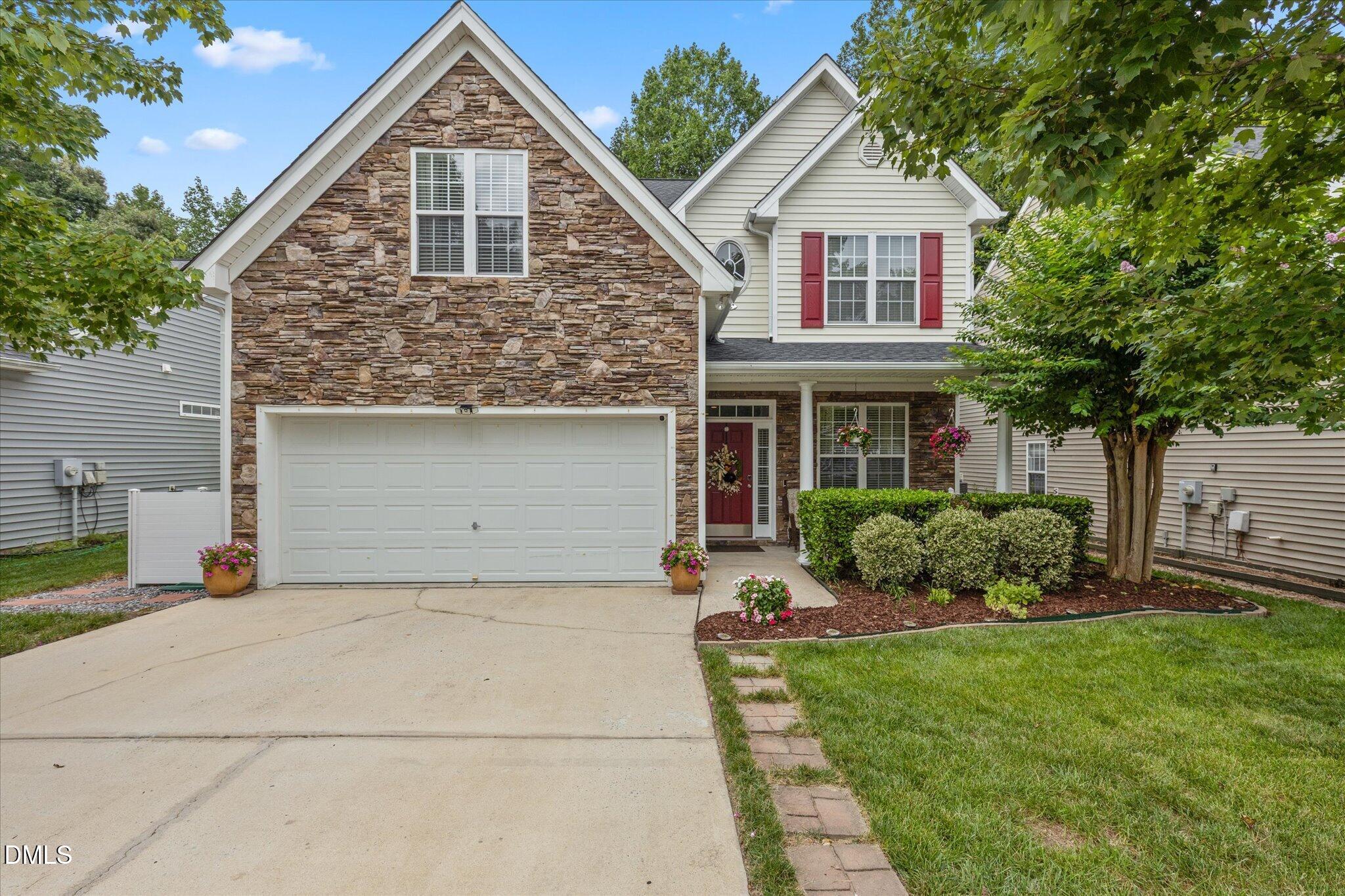 8035 Marsh Hollow Drive Property Photo 1