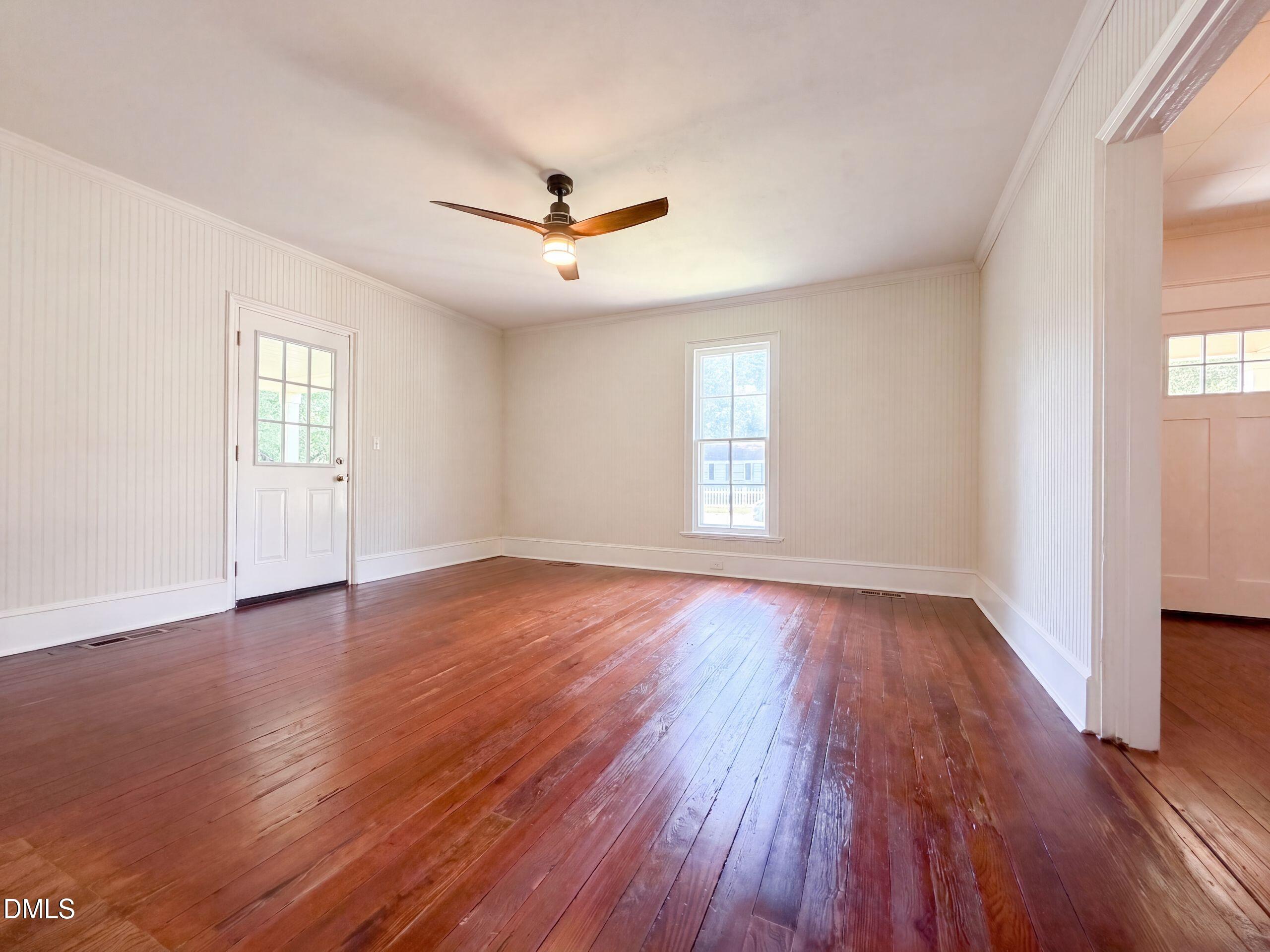 216 E Horne Street Property Photo 11