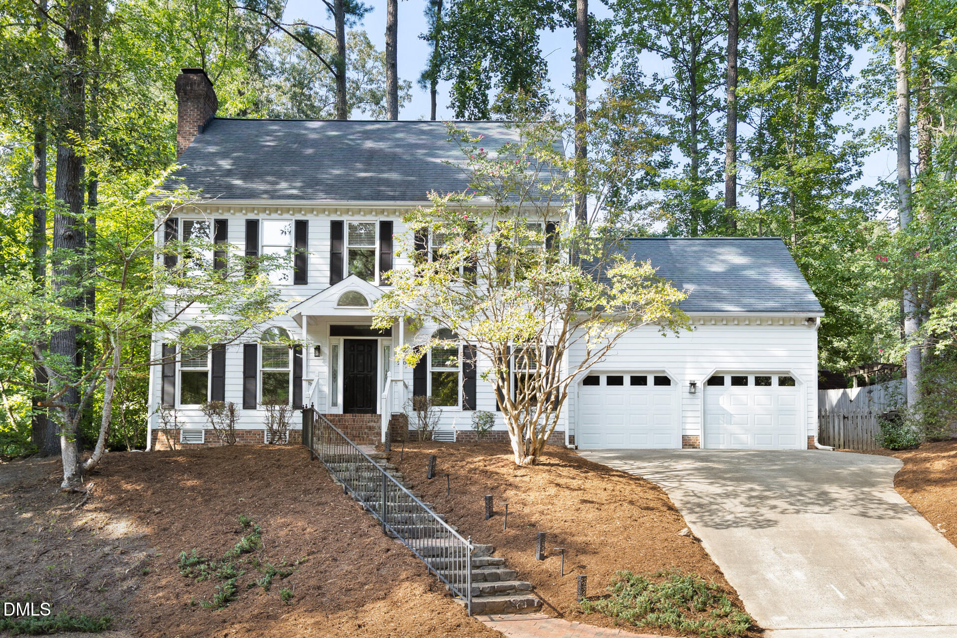 2204 Meade Lane Property Photo 1