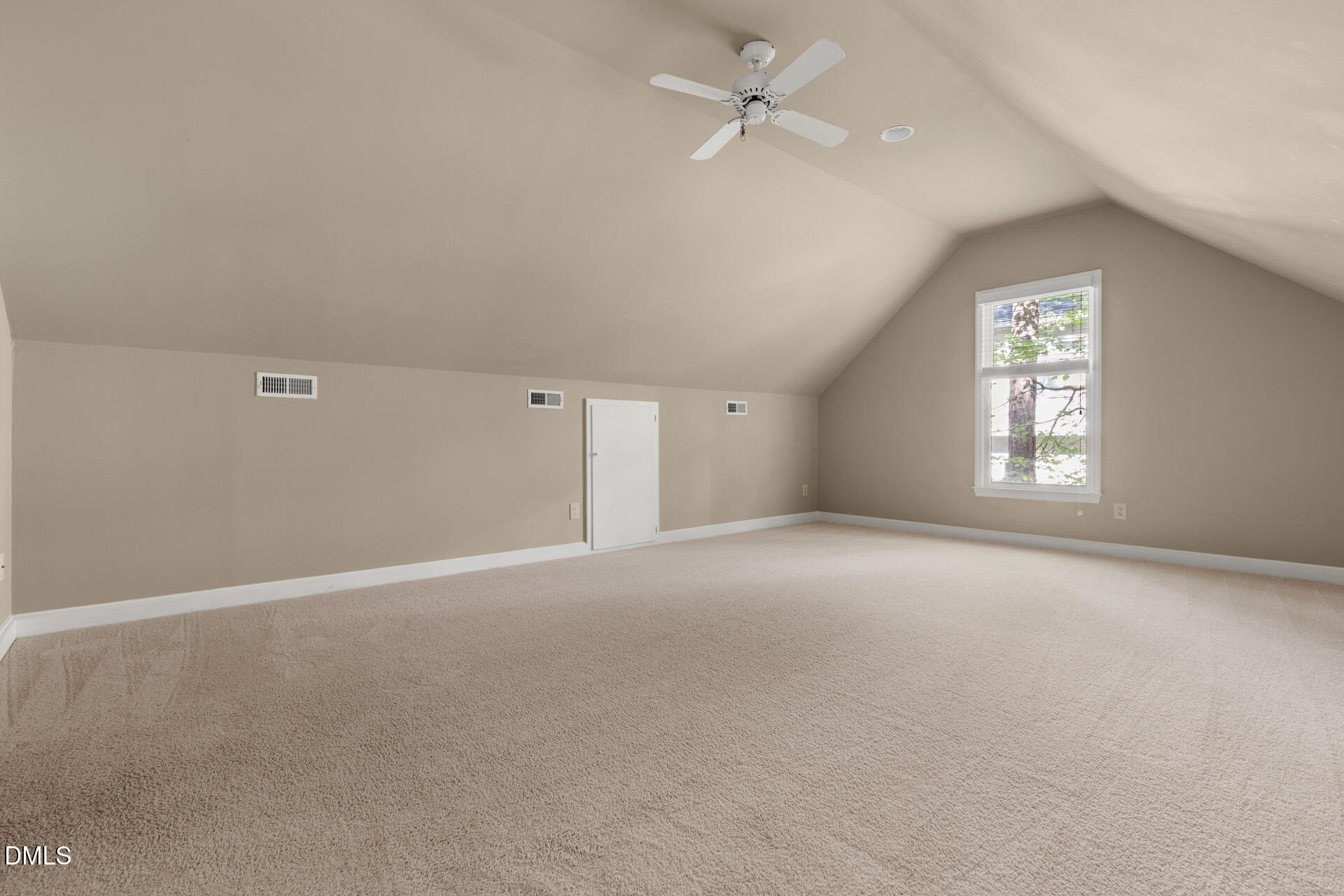 2204 Meade Lane Property Photo 40