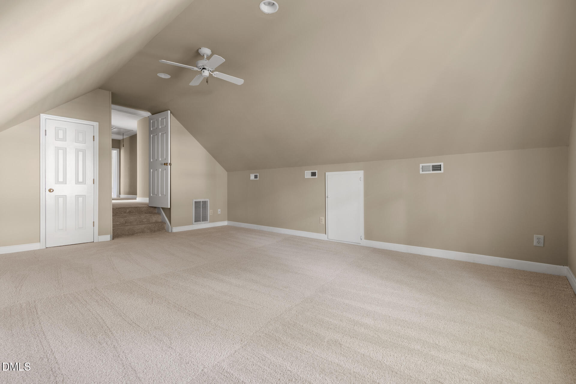 2204 Meade Lane Property Photo 41