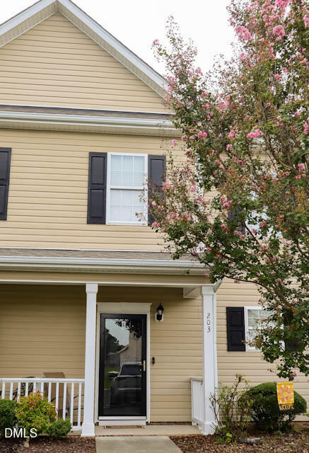 203 Winston Way Property Photo 1