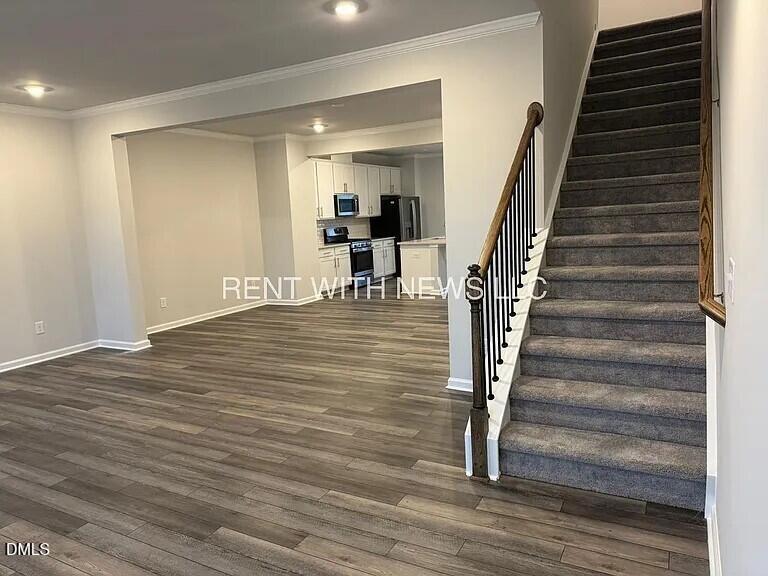 308 Leland Crest Drive Property Photo 7