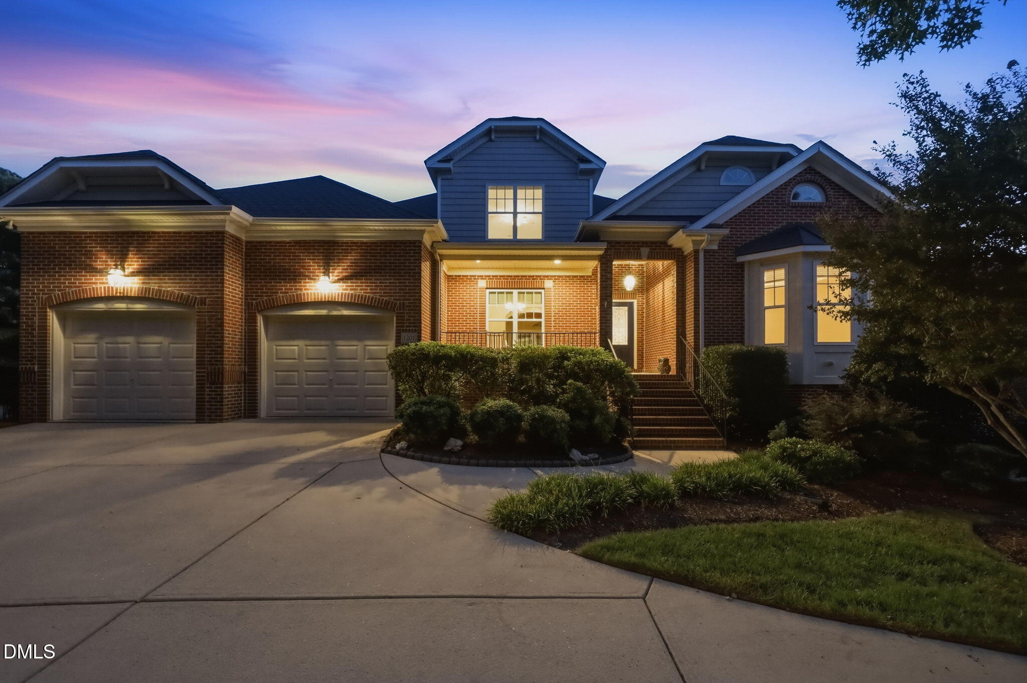 1201 Shining Water Lane Property Photo 2
