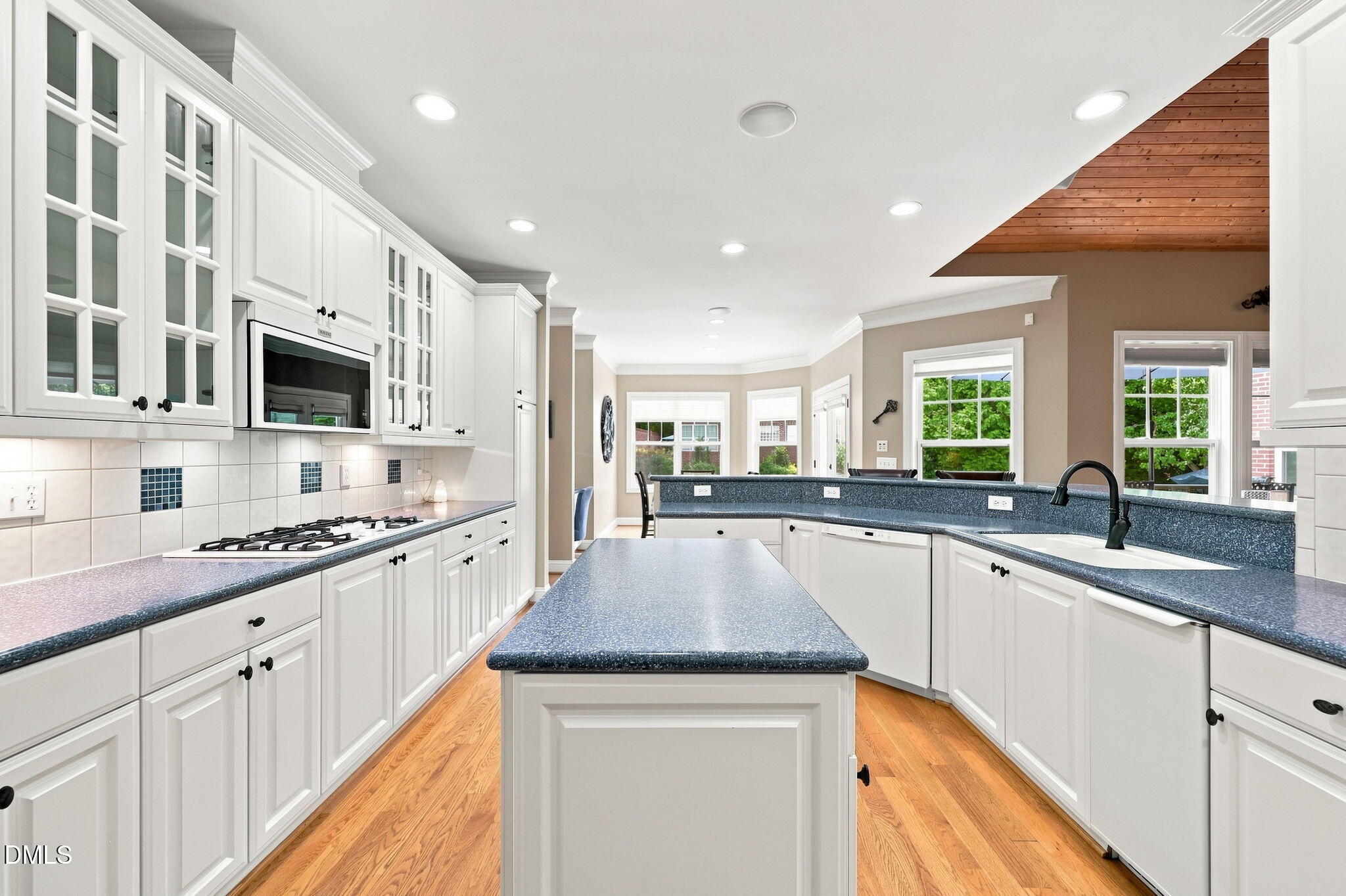 1201 Shining Water Lane Property Photo 27