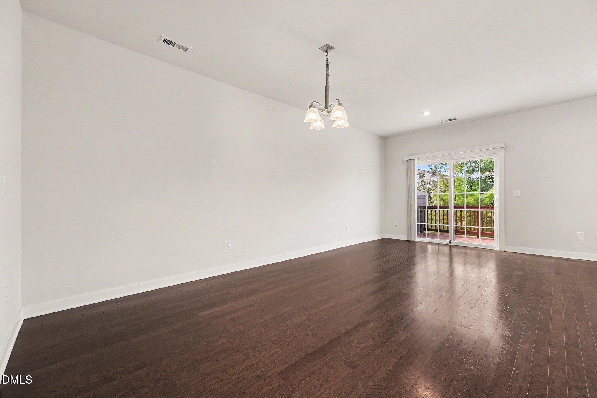 1109 Tender Drive Property Photo 10