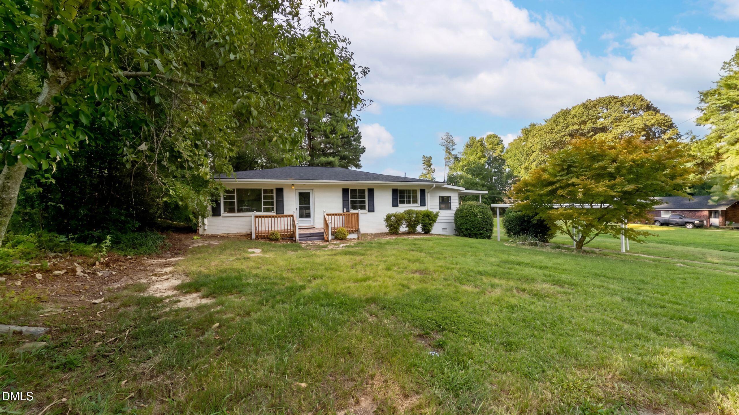 220 Poplar Street Property Photo 1