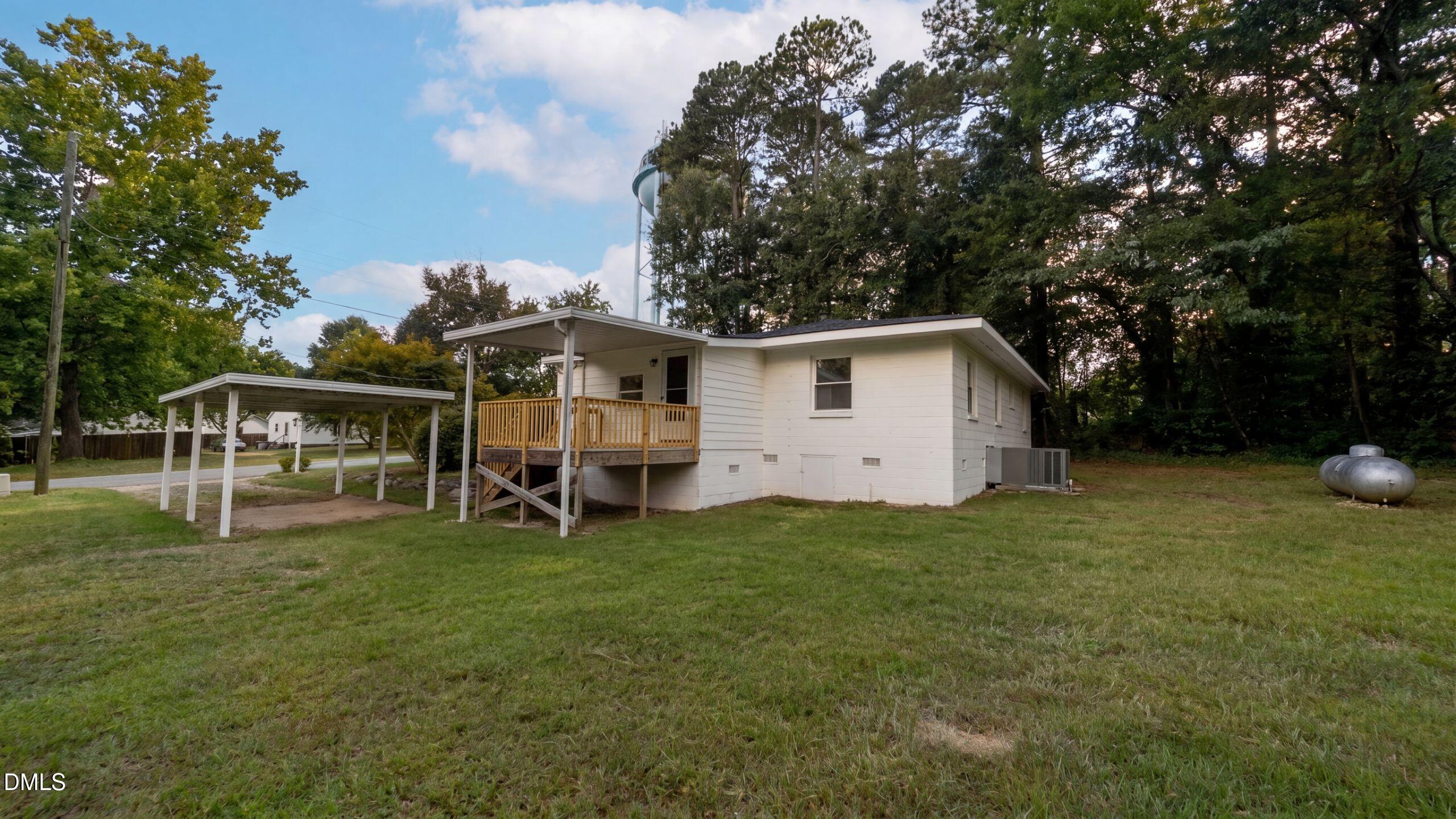 220 Poplar Street Property Photo 5