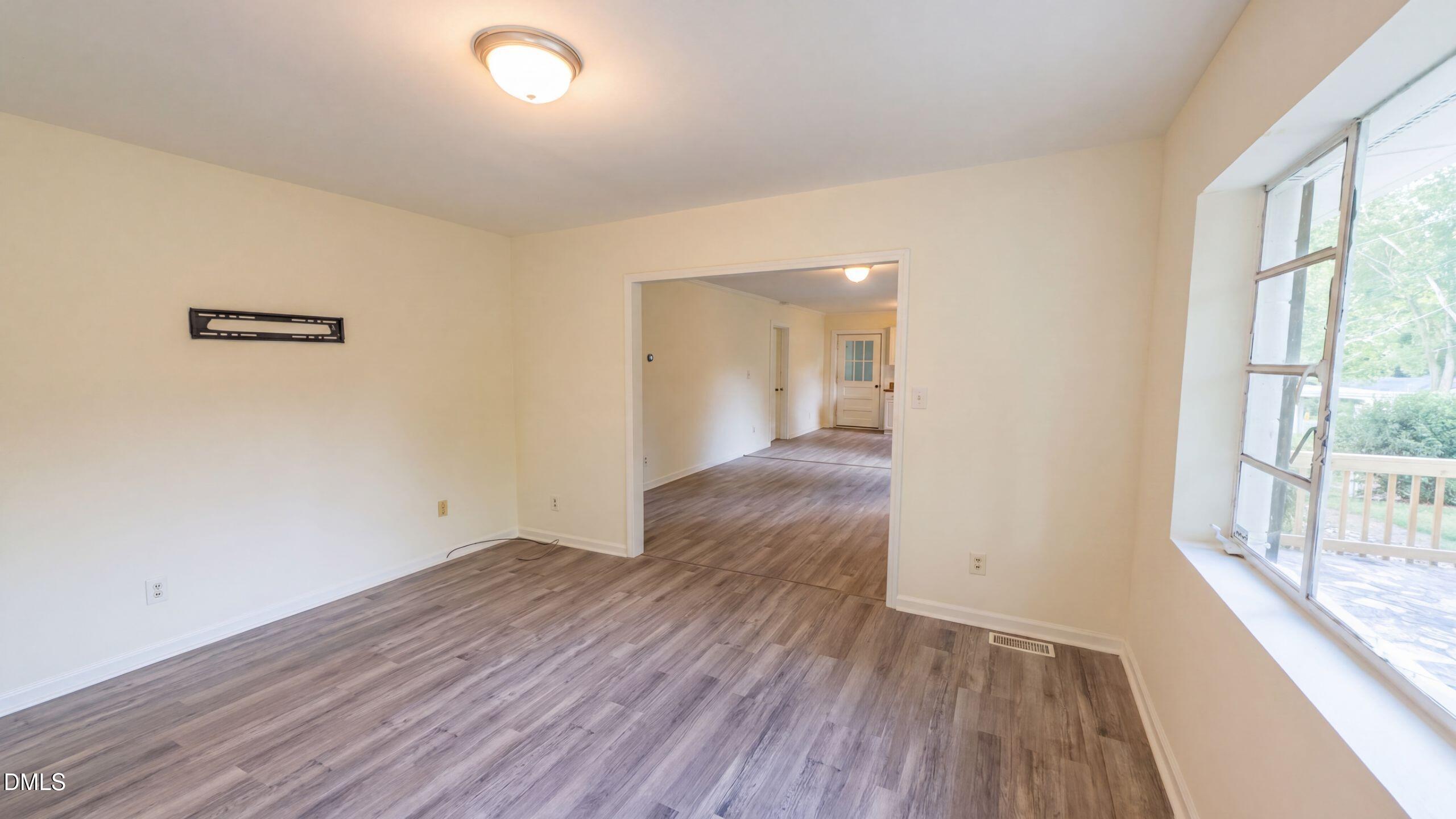 220 Poplar Street Property Photo 6
