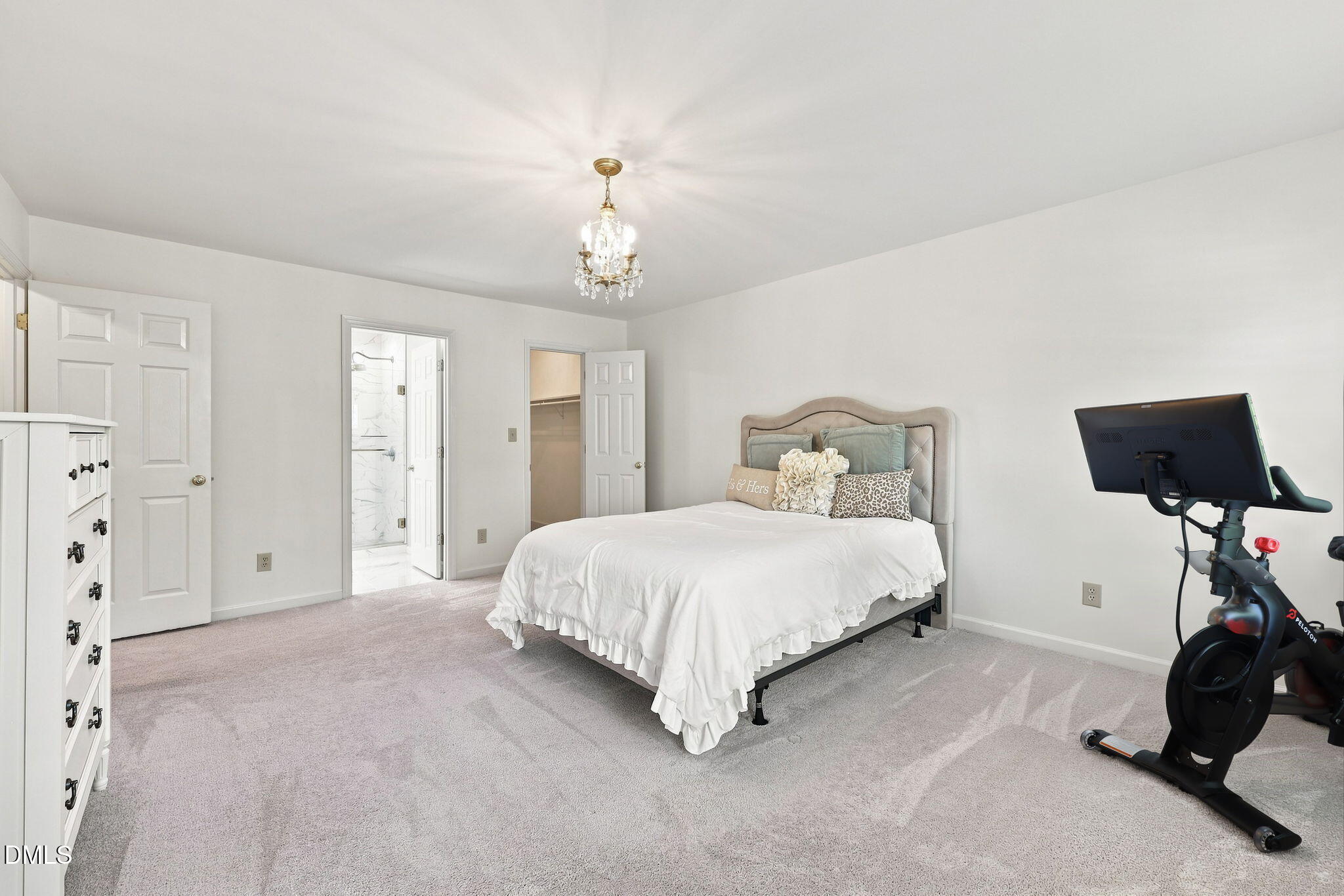 400 Thorndale Drive Property Photo 26