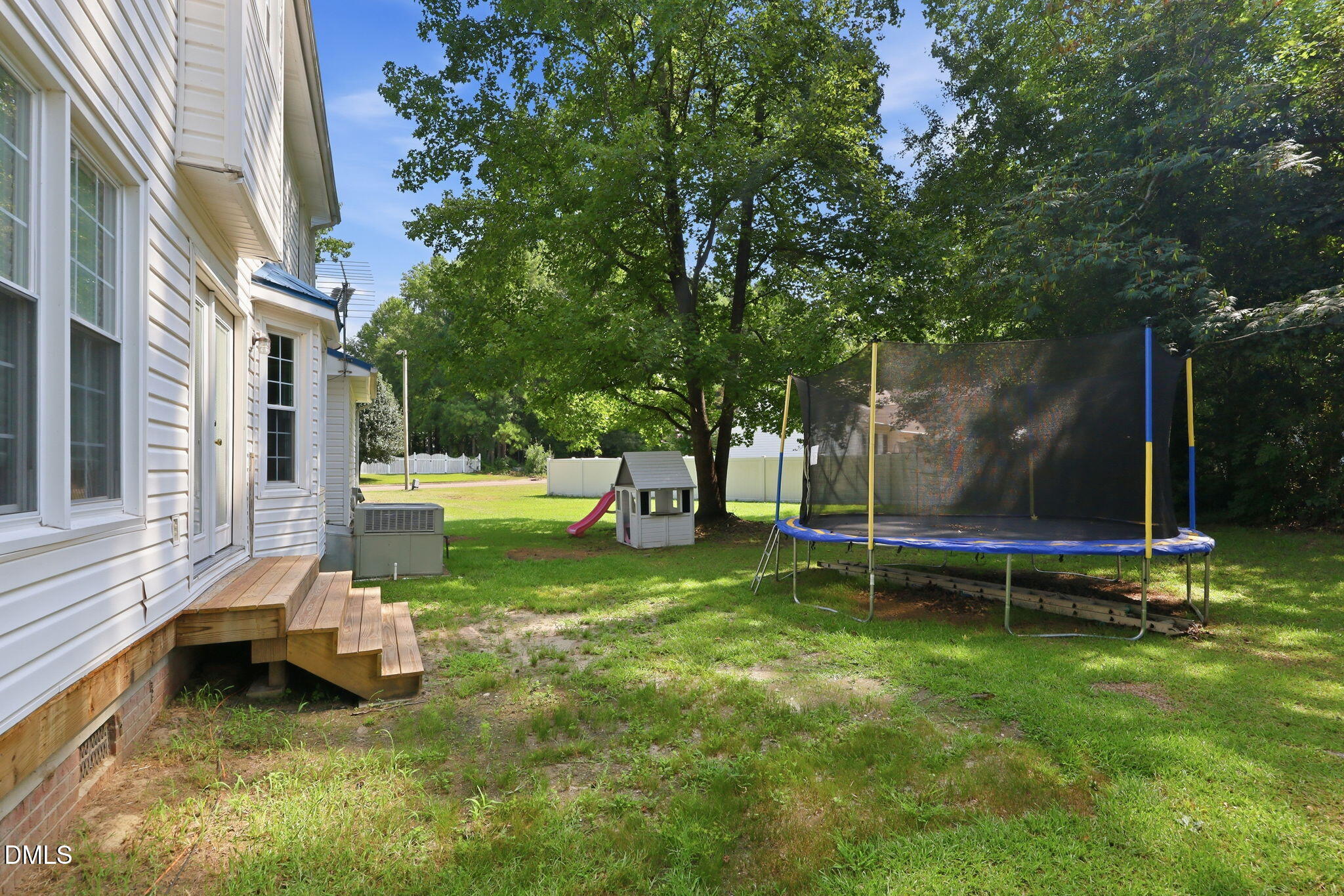 400 Thorndale Drive Property Photo 39