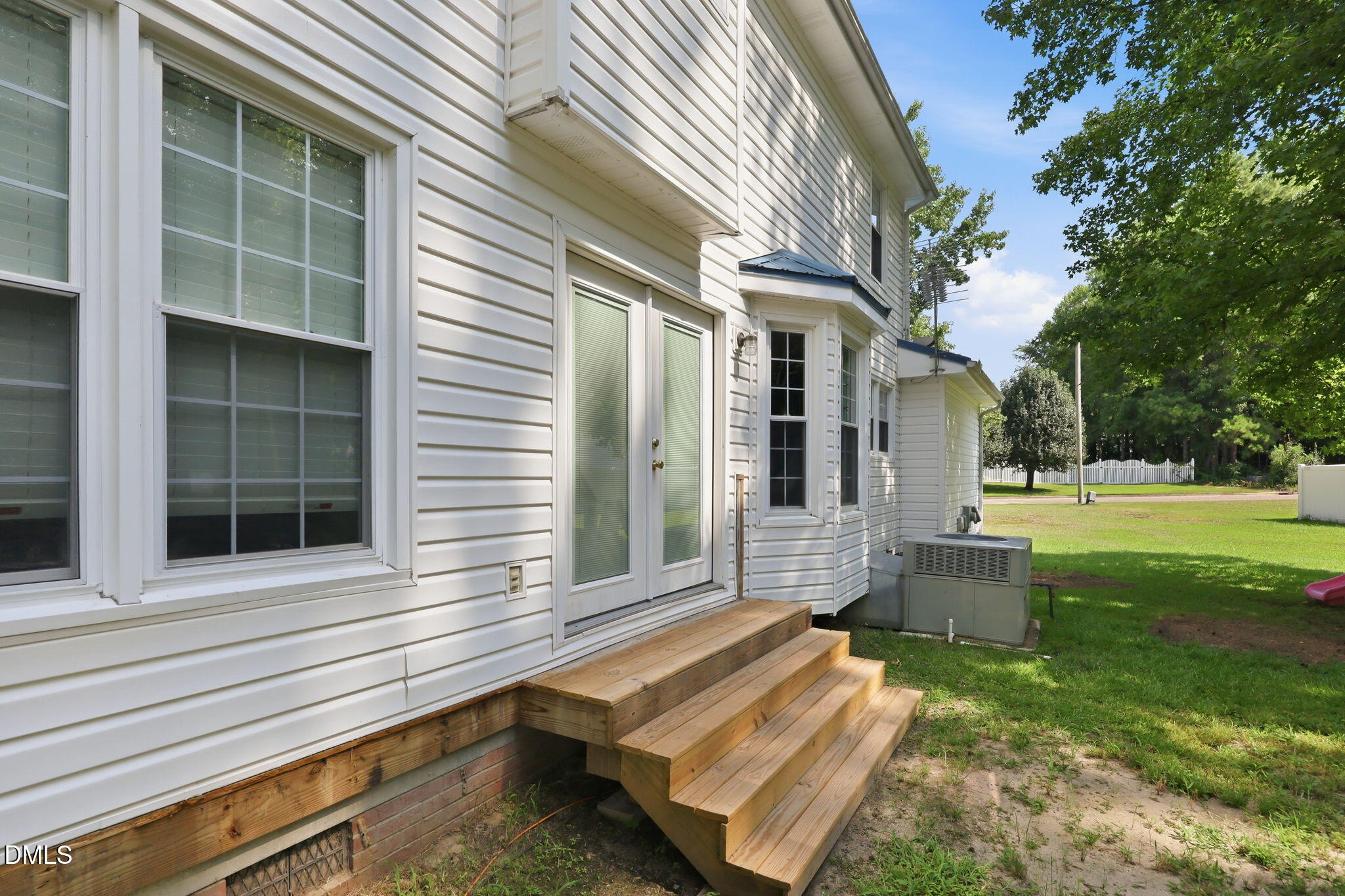 400 Thorndale Drive Property Photo 40